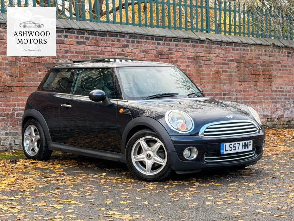 MINI Hatch 1.6 Cooper Hatchback 3dr Petrol Steptronic Euro 4 (120 ps)