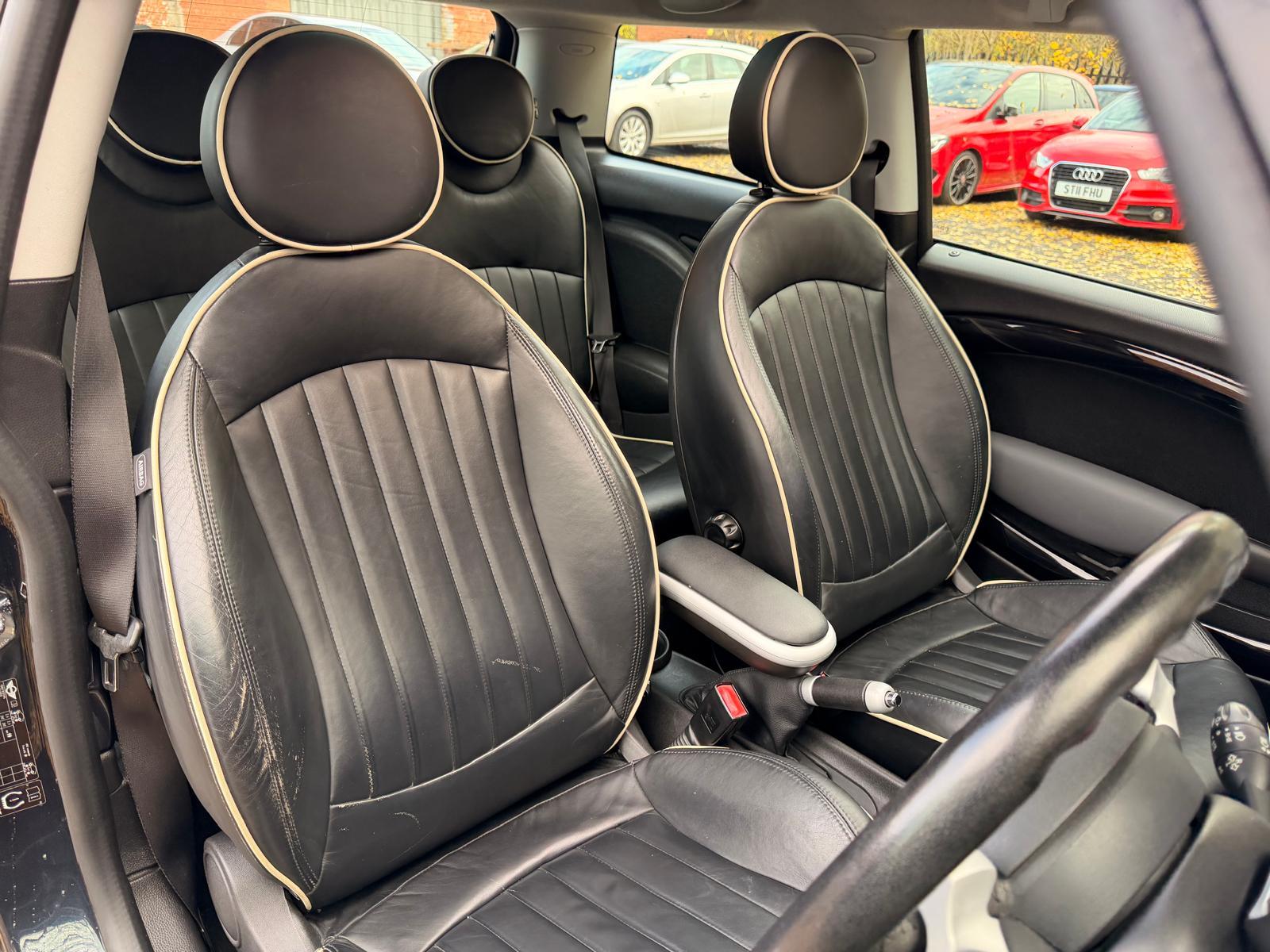 MINI Hatch 1.6 Cooper Hatchback 3dr Petrol Steptronic Euro 4 (120 ps)