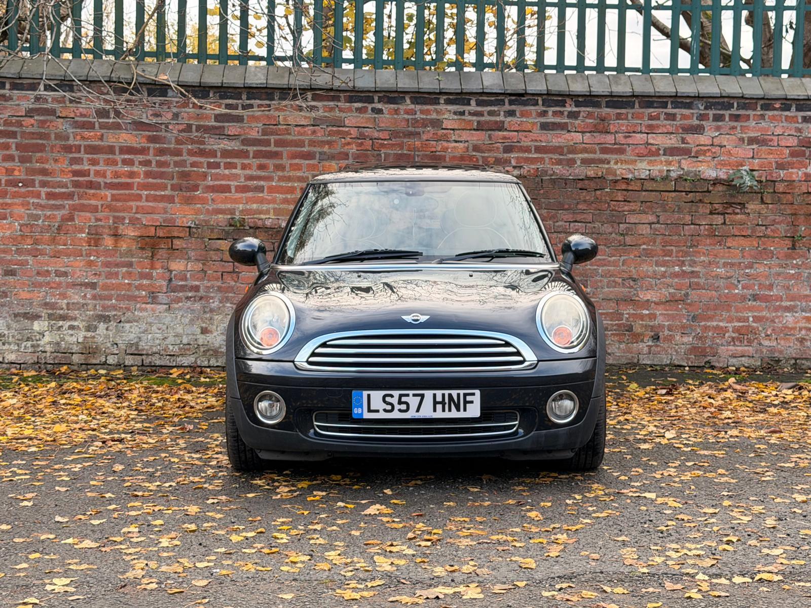 MINI Hatch 1.6 Cooper Hatchback 3dr Petrol Steptronic Euro 4 (120 ps)