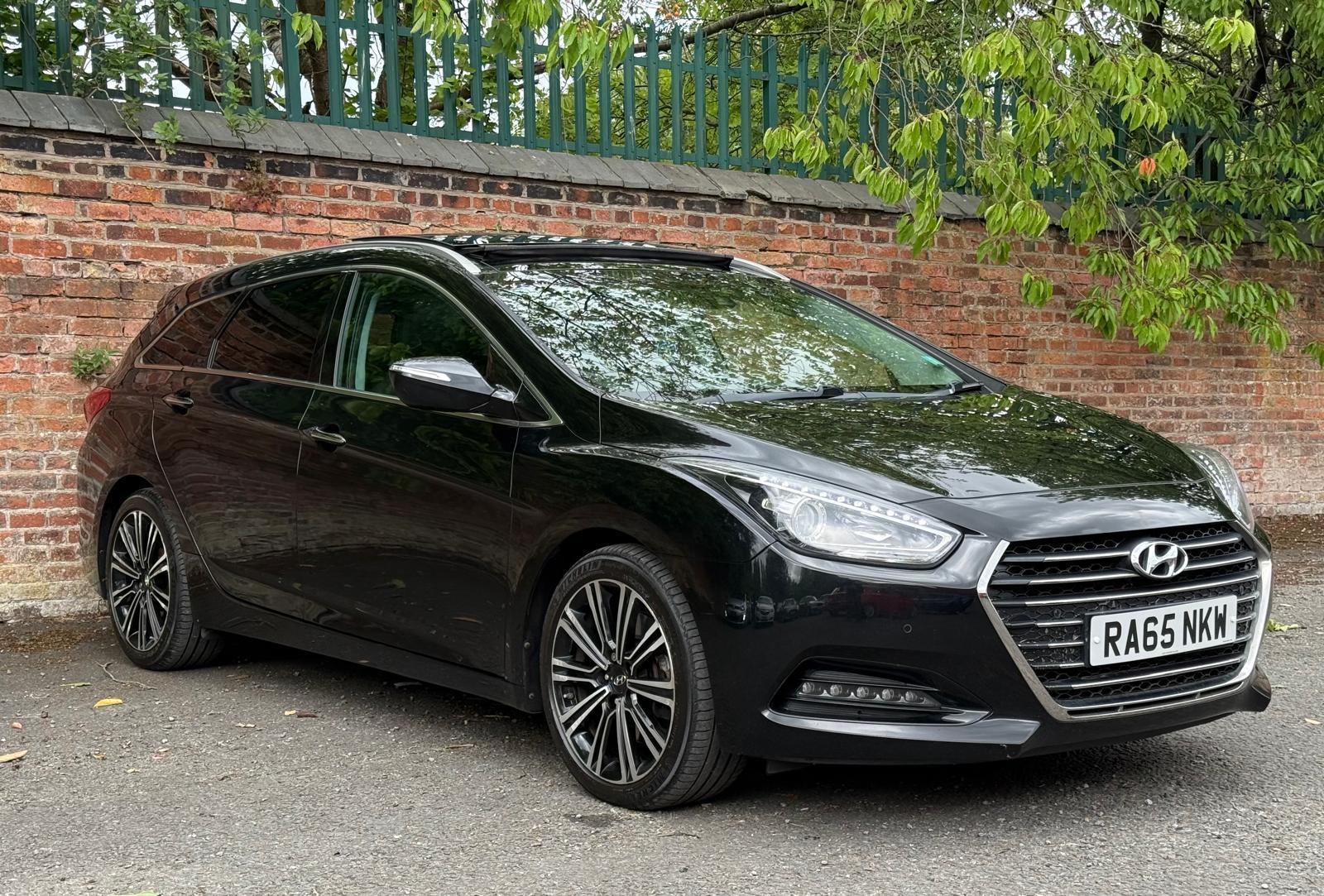 Hyundai i40 1.7 CRDi Blue Drive Premium Tourer 5dr Diesel DCT Euro 6 (s/s) (141 ps)