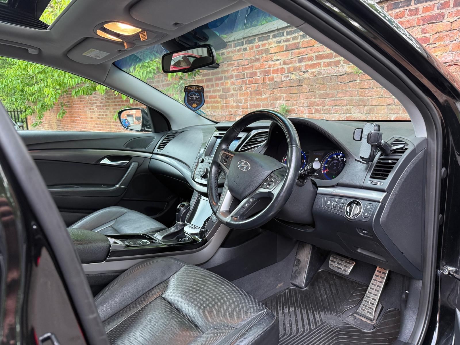 Hyundai i40 1.7 CRDi Blue Drive Premium Tourer 5dr Diesel DCT Euro 6 (s/s) (141 ps)