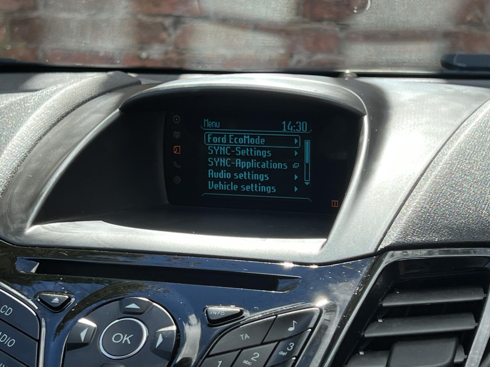 Ford Fiesta 1.0T EcoBoost Zetec Hatchback 5dr Petrol Powershift Euro 6 (100 ps)