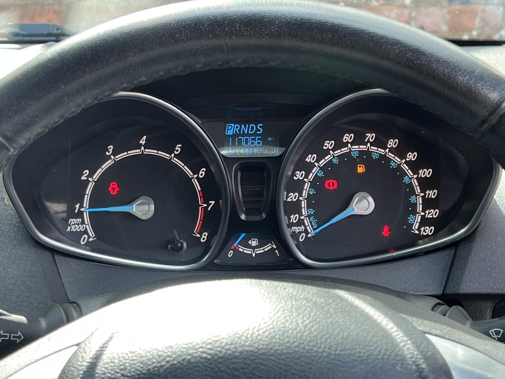 Ford Fiesta 1.0T EcoBoost Zetec Hatchback 5dr Petrol Powershift Euro 6 (100 ps)