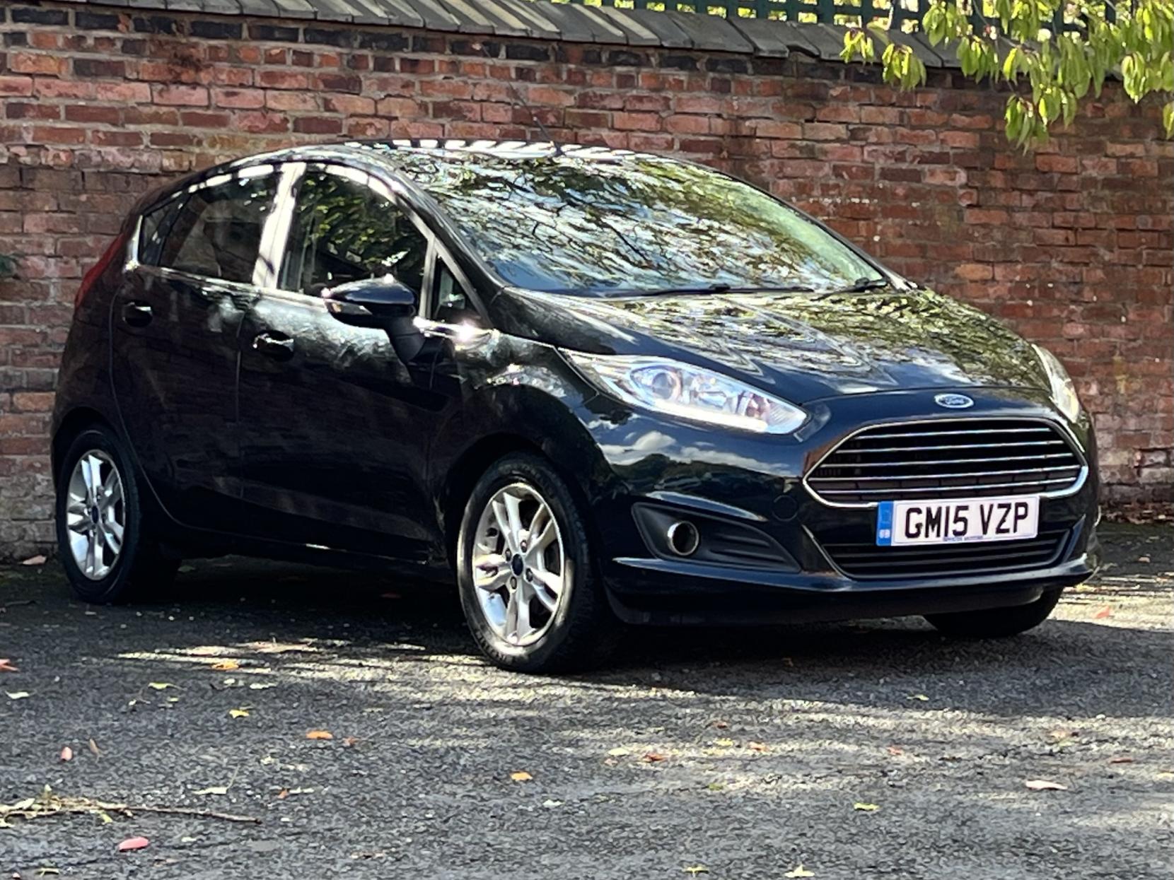 Ford Fiesta 1.0T EcoBoost Zetec Hatchback 5dr Petrol Powershift Euro 6 (100 ps)