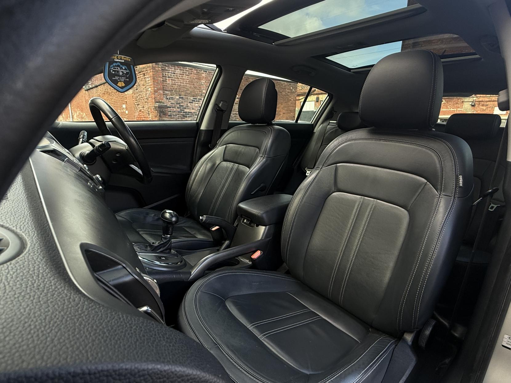 Kia Sportage 2.0 CRDi KX-3 SUV 5dr Diesel Auto AWD Euro 5 (134 bhp)