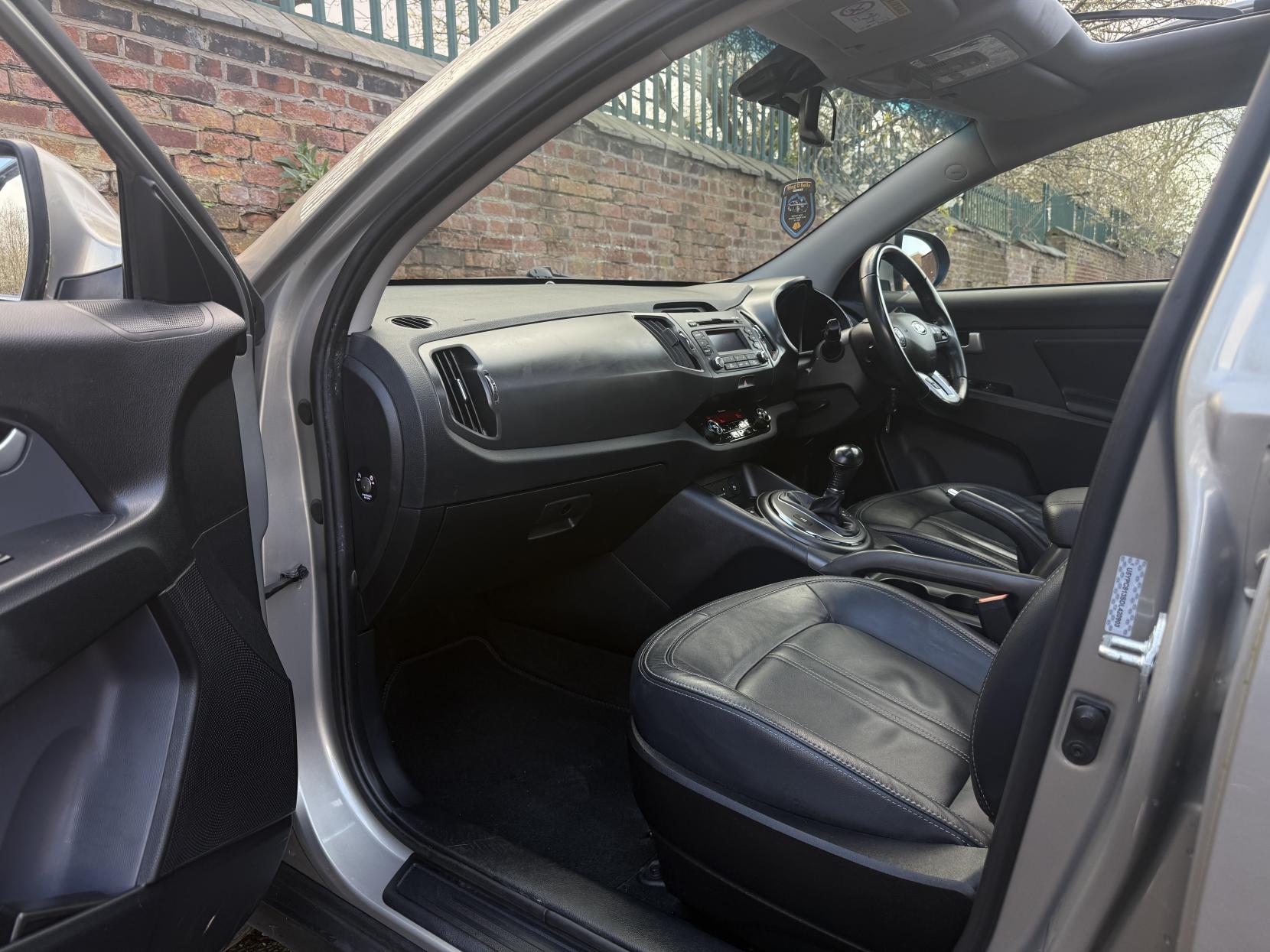 Kia Sportage 2.0 CRDi KX-3 SUV 5dr Diesel Auto AWD Euro 5 (134 bhp)