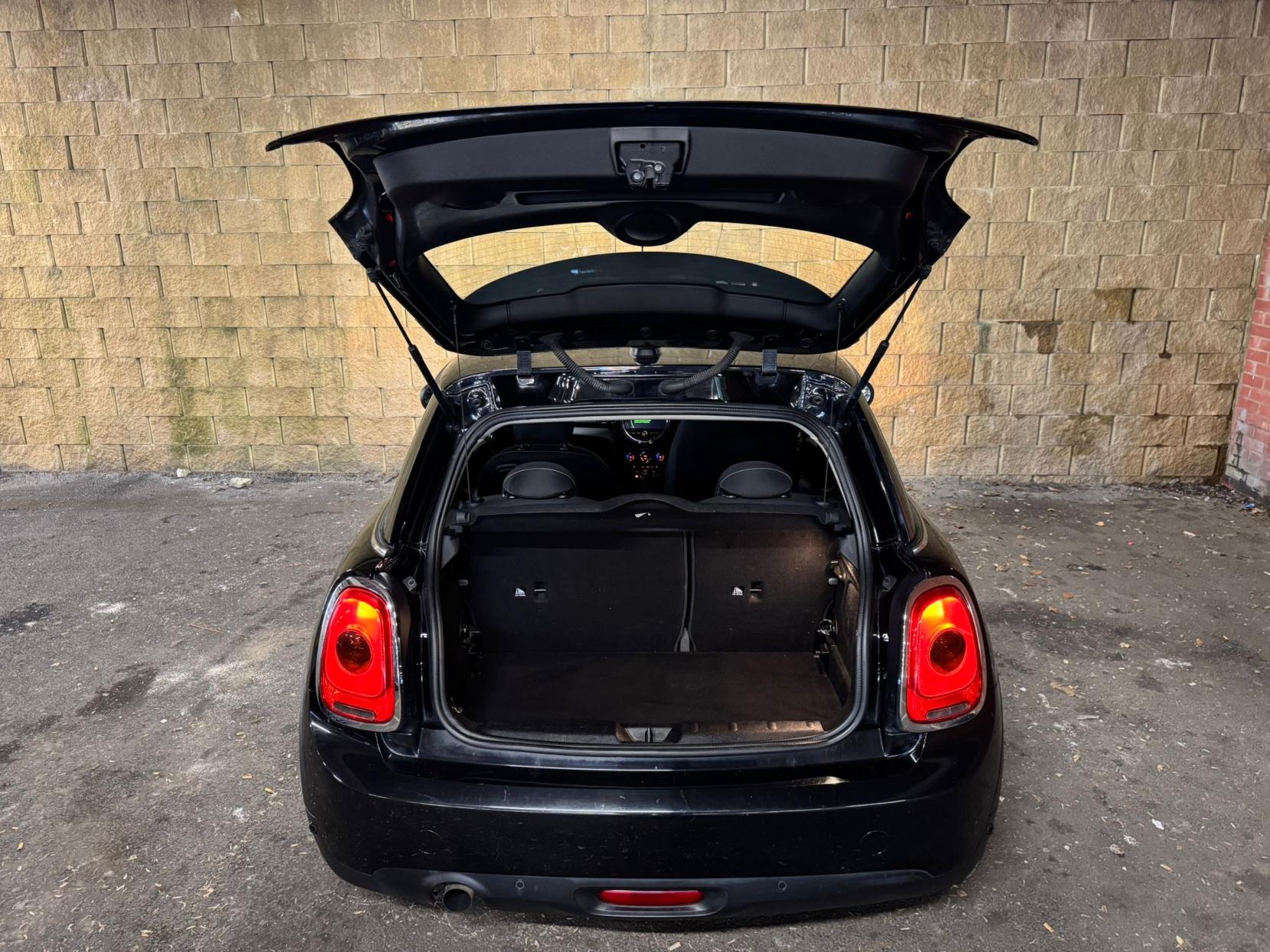 MINI Hatch 1.2 One Hatchback 3dr Petrol Auto Euro 6 (s/s) (102 ps)