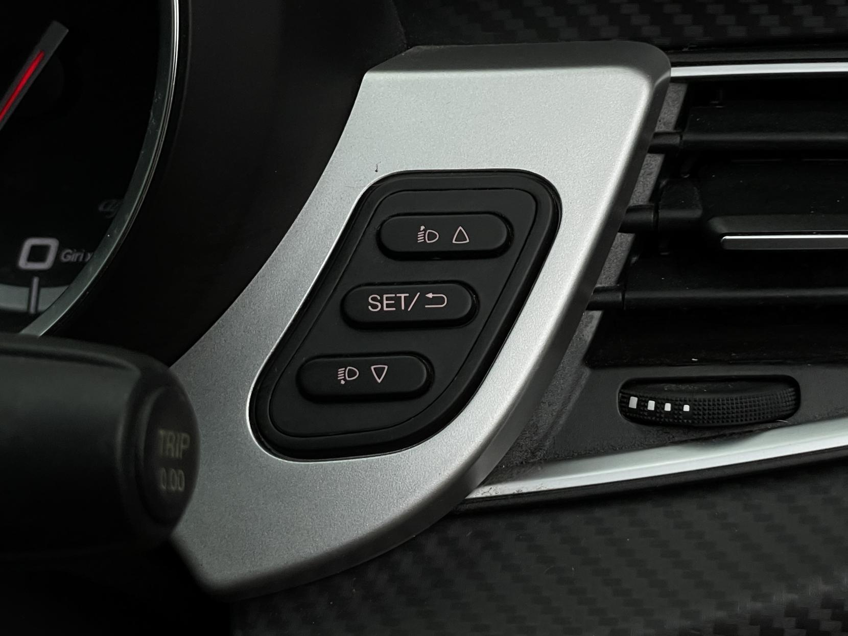 Alfa Romeo Giulietta 2.0 JTDM-2 Sprint Speciale Hatchback 5dr Diesel TCT Euro 6 (s/s) (175 bhp)