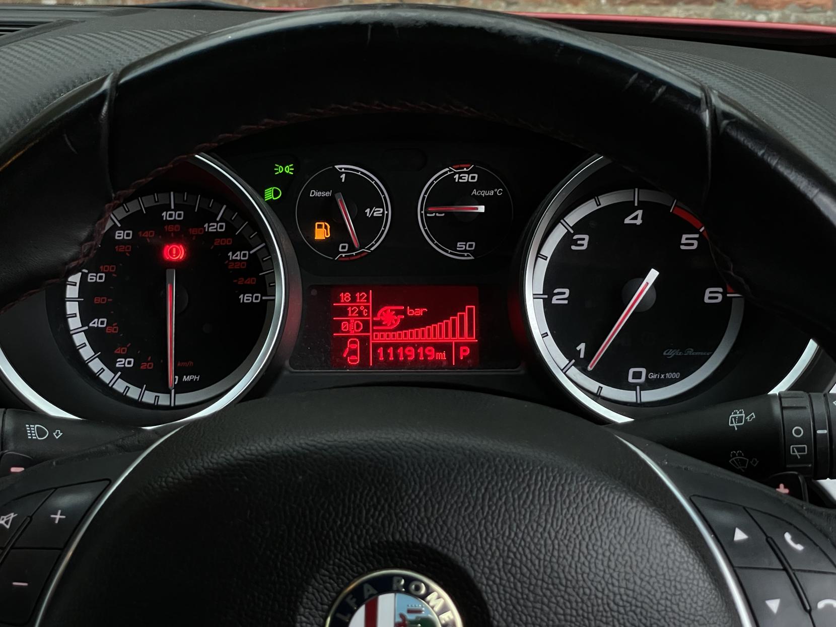 Alfa Romeo Giulietta 2.0 JTDM-2 Sprint Speciale Hatchback 5dr Diesel TCT Euro 6 (s/s) (175 bhp)