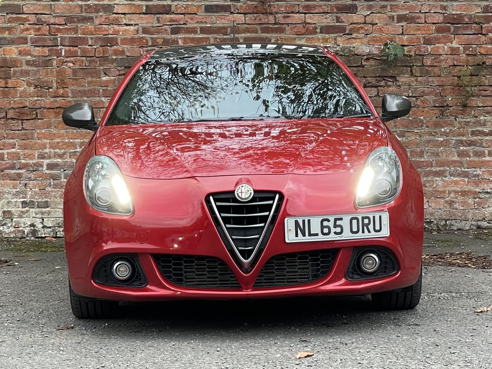 Alfa Romeo Giulietta 2.0 JTDM-2 Sprint Speciale Hatchback 5dr Diesel TCT Euro 6 (s/s) (175 bhp)