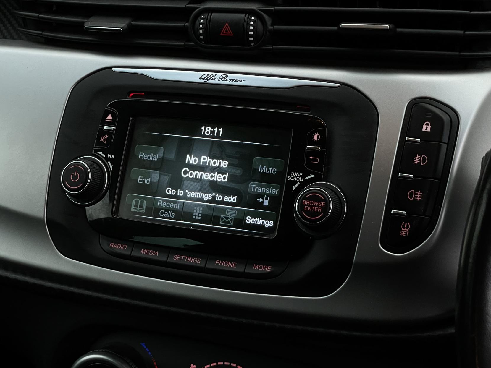 Alfa Romeo Giulietta 2.0 JTDM-2 Sprint Speciale Hatchback 5dr Diesel TCT Euro 6 (s/s) (175 bhp)