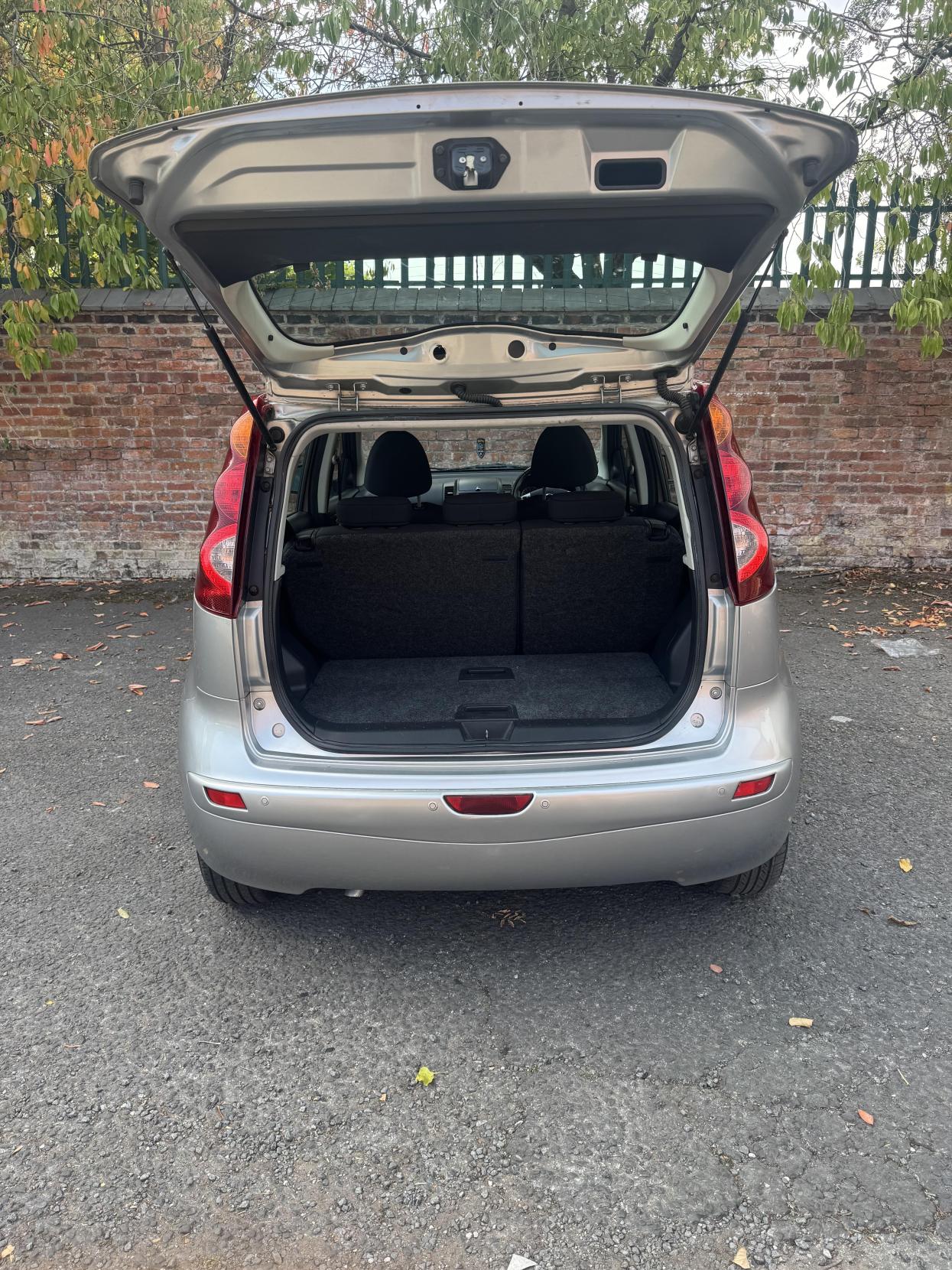 Nissan Note 1.6 16V Acenta Hatchback 5dr Petrol Auto Euro 4 (110 ps)