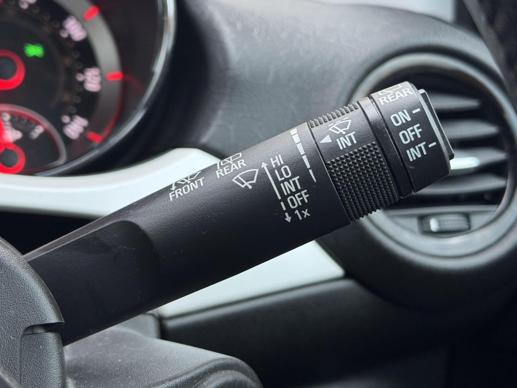 Vauxhall ADAM 1.4i JAM Hatchback 3dr Petrol Manual Euro 6 (87 ps)