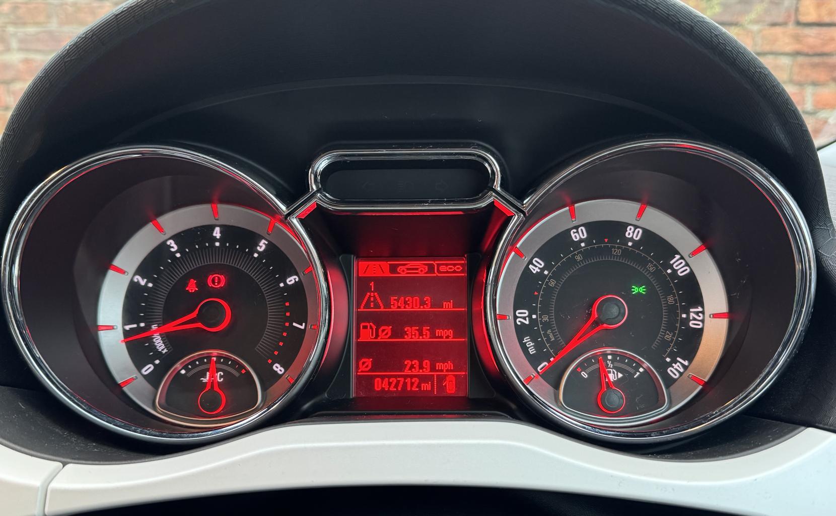 Vauxhall ADAM 1.4i JAM Hatchback 3dr Petrol Manual Euro 6 (87 ps)