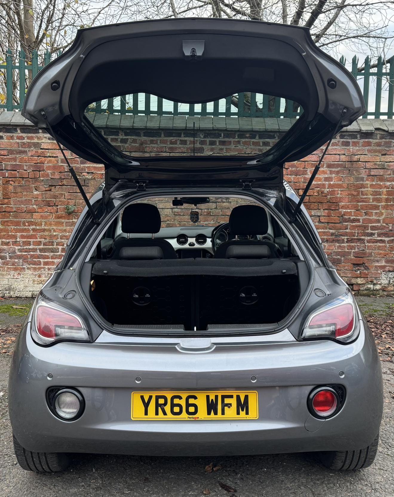 Vauxhall ADAM 1.4i JAM Hatchback 3dr Petrol Manual Euro 6 (87 ps)