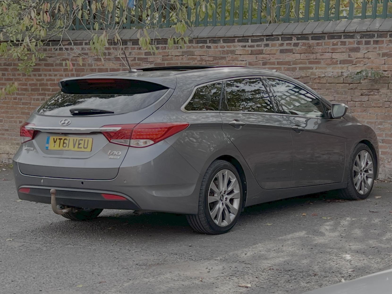 Hyundai i40 1.7 CRDi Premium Estate 5dr Diesel Auto Euro 5 (136 ps)