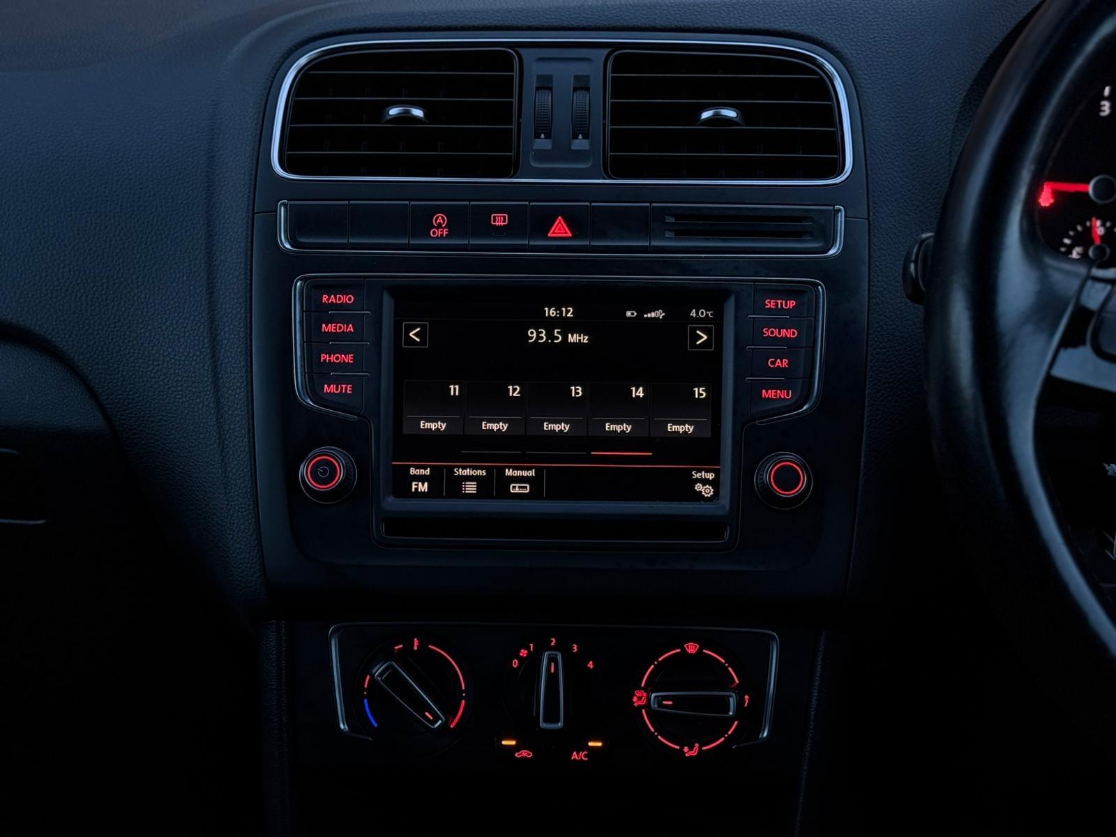 Volkswagen Polo 1.4 TDI BlueMotion Tech SE Hatchback 5dr Diesel Manual Euro 6 (s/s) (75 ps)