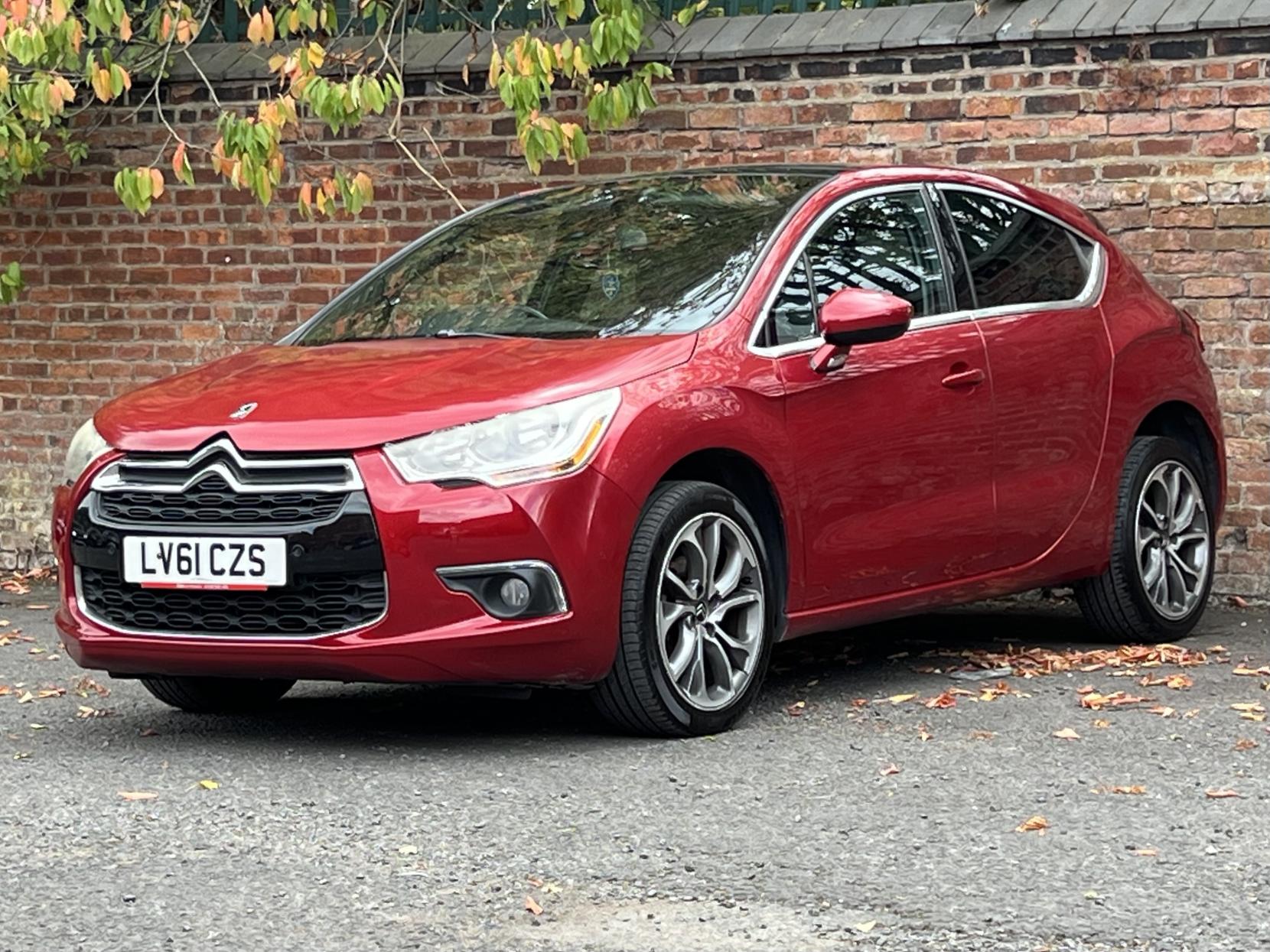 Citroen DS4 1.6 e-HDi Airdream DStyle Hatchback 5dr Diesel EGS6 Euro 5 (s/s) (110 ps)