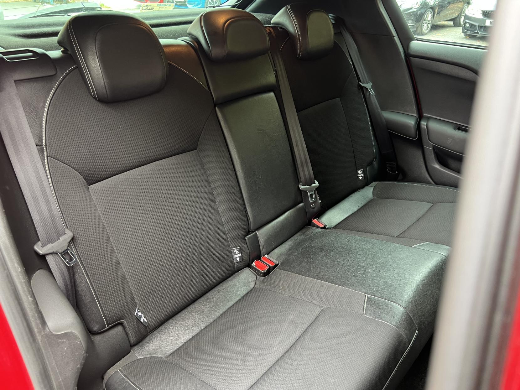 Citroen DS4 1.6 e-HDi Airdream DStyle Hatchback 5dr Diesel EGS6 Euro 5 (s/s) (110 ps)