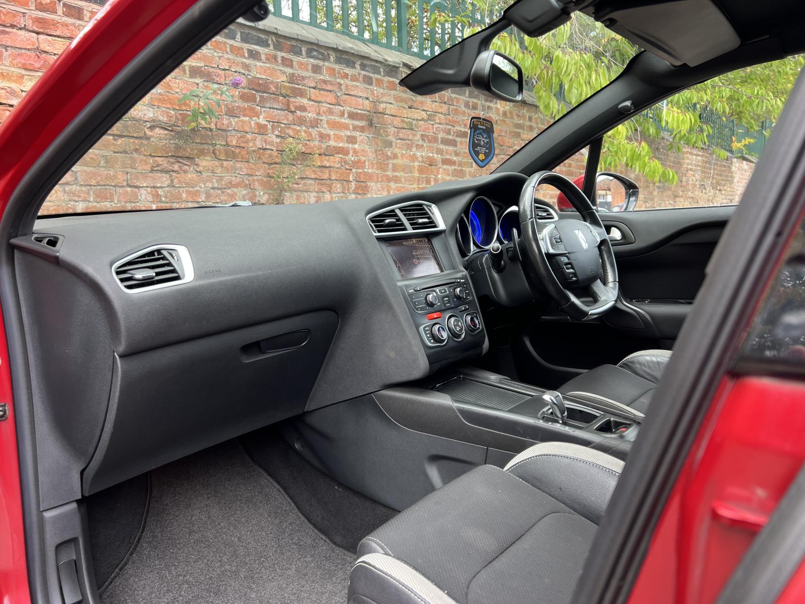 Citroen DS4 1.6 e-HDi Airdream DStyle Hatchback 5dr Diesel EGS6 Euro 5 (s/s) (110 ps)