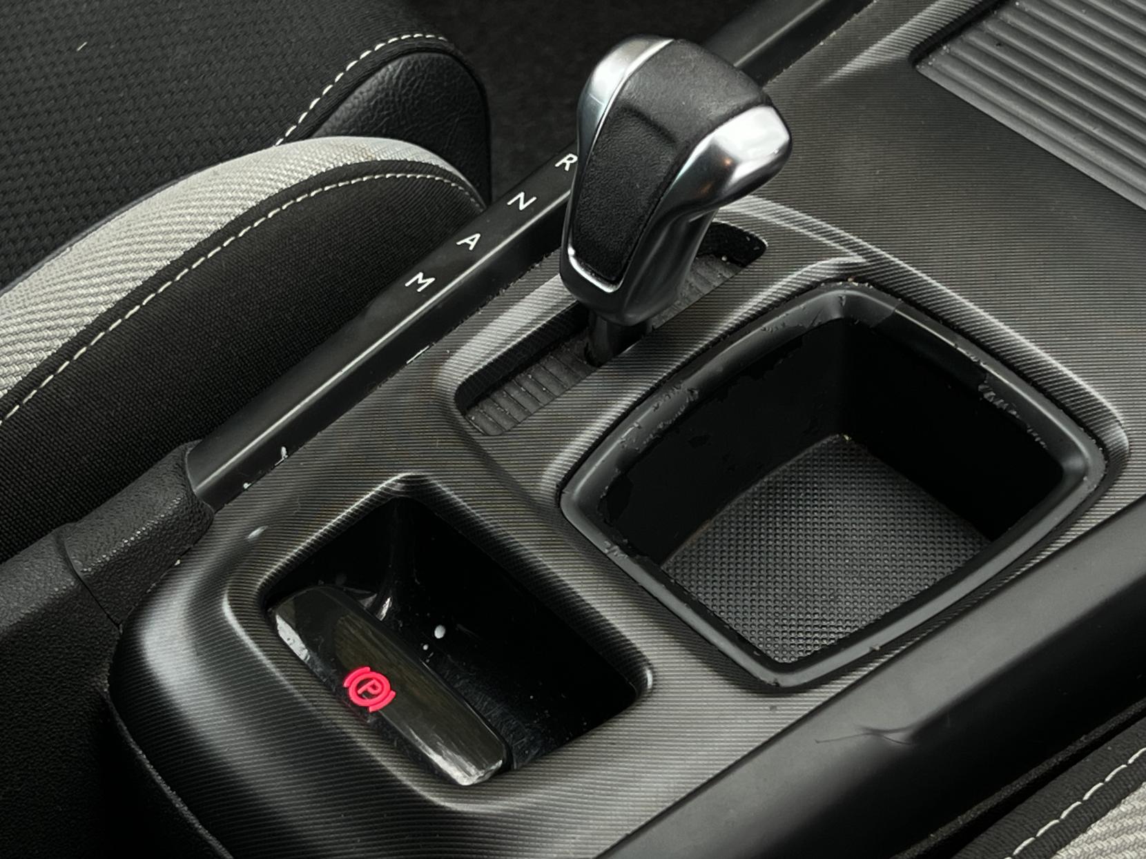 Citroen DS4 1.6 e-HDi Airdream DStyle Hatchback 5dr Diesel EGS6 Euro 5 (s/s) (110 ps)