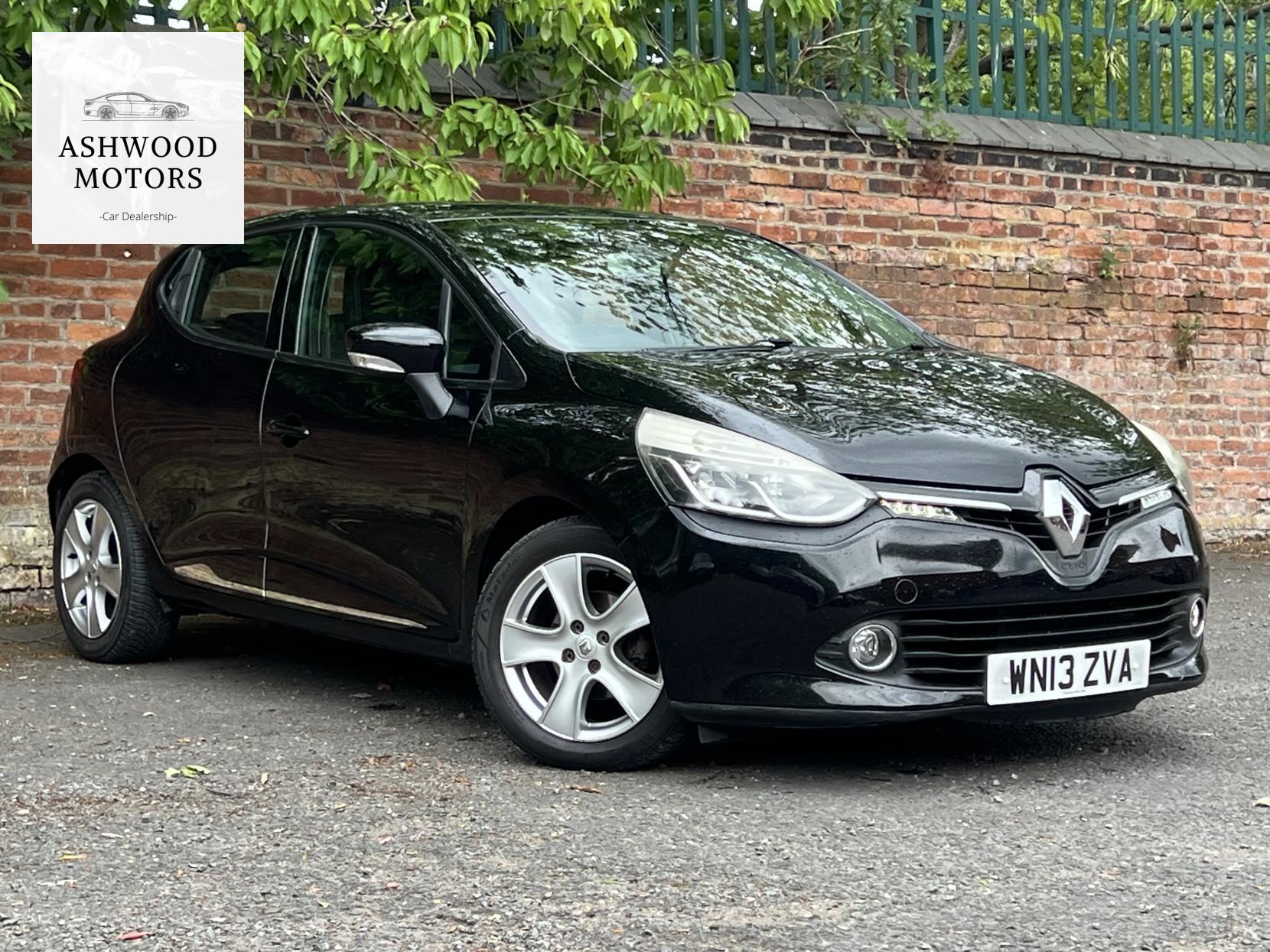 Renault Clio 1.5 dCi Dynamique MediaNav Hatchback 5dr Diesel Manual Euro 5 (s/s) (90 ps)