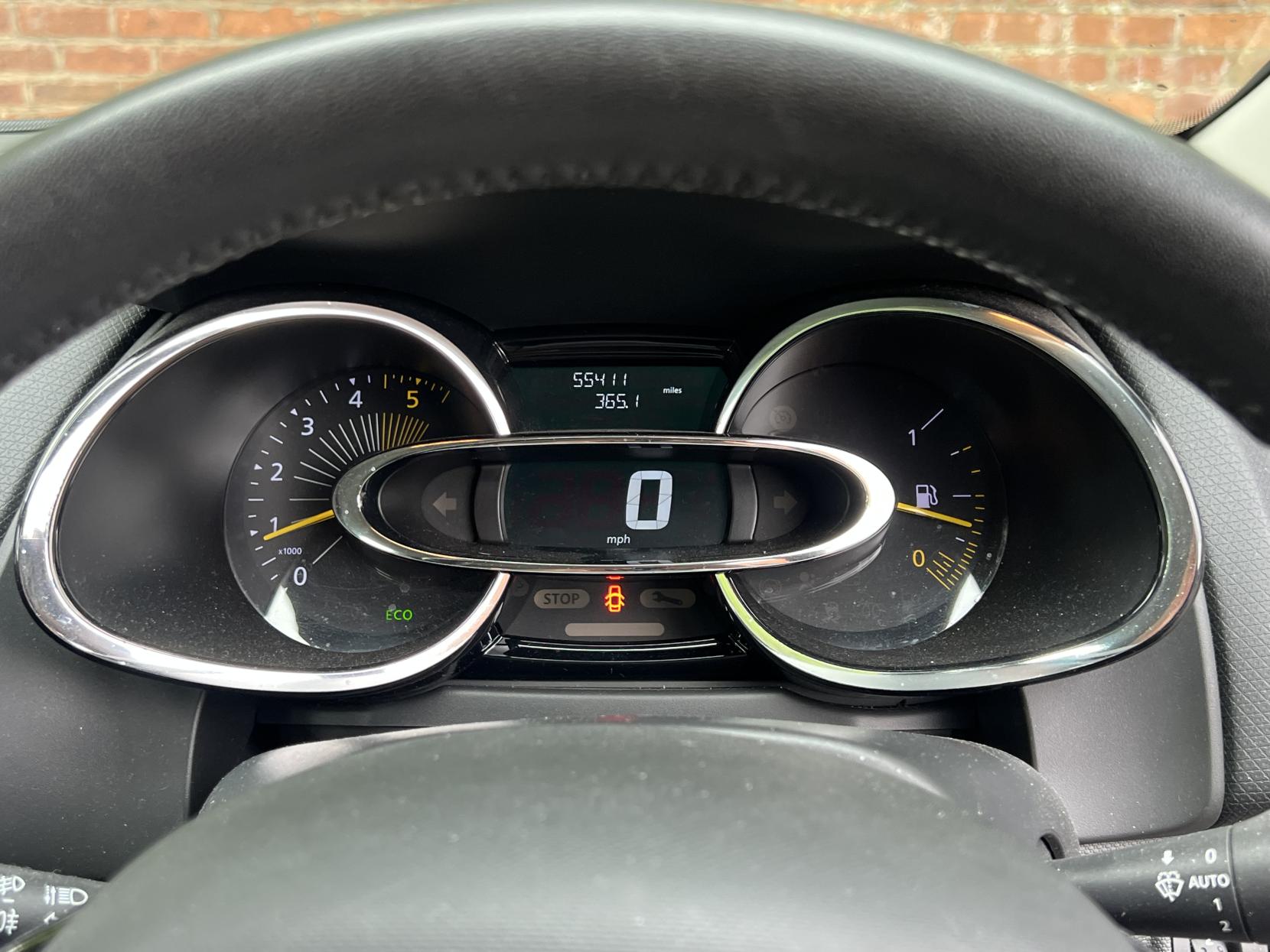 Renault Clio 1.5 dCi Dynamique MediaNav Hatchback 5dr Diesel Manual Euro 5 (s/s) (90 ps)