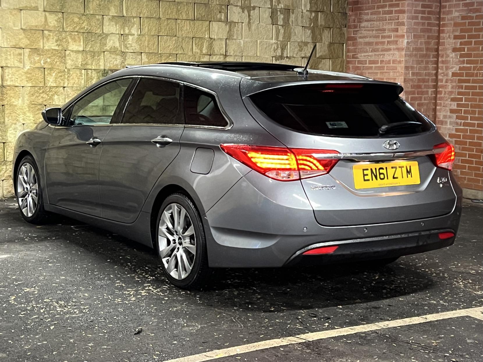 Hyundai i40 1.7 CRDi Premium Estate 5dr Diesel Manual Euro 5 (136 ps)