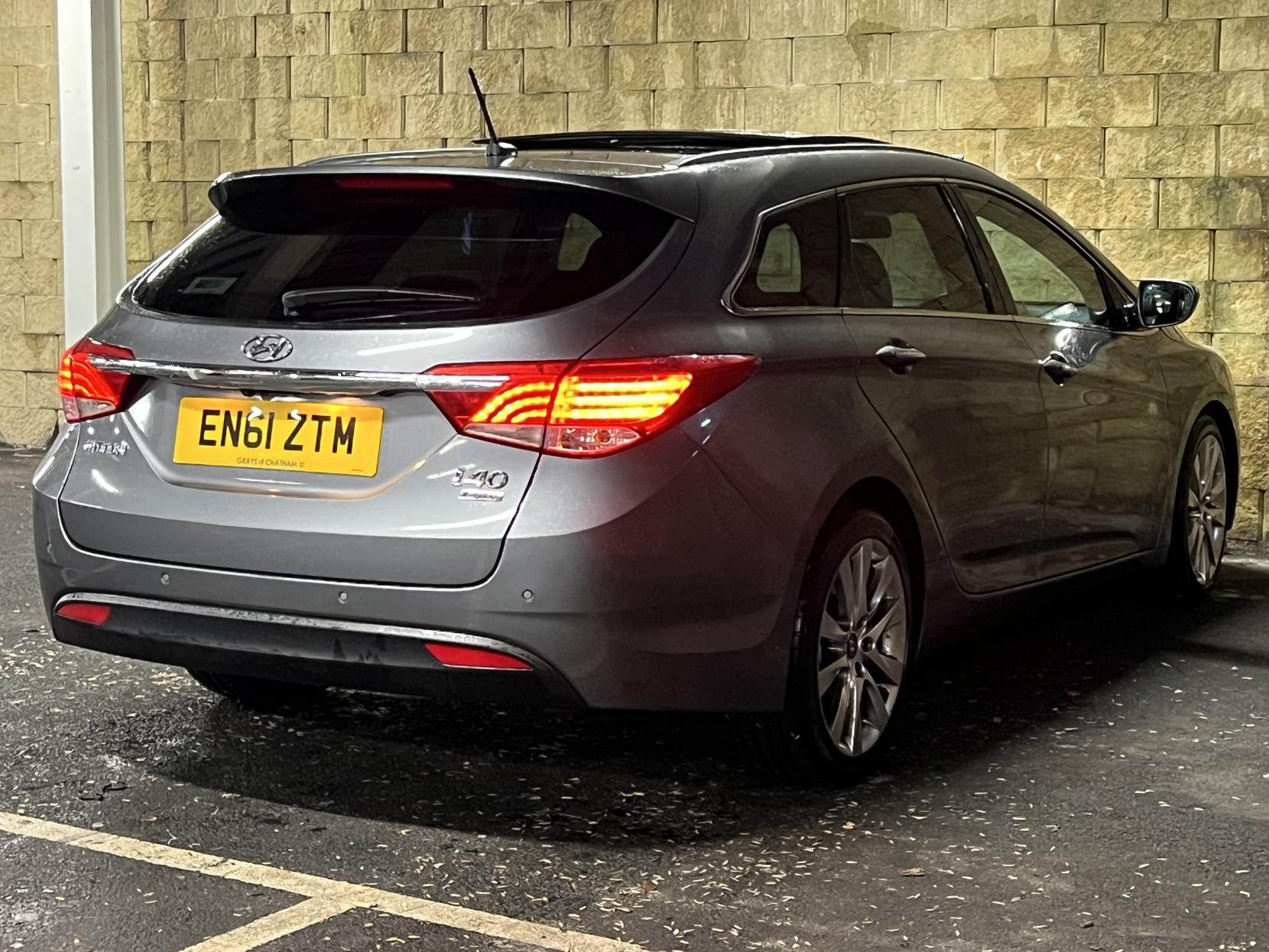 Hyundai i40 1.7 CRDi Premium Estate 5dr Diesel Manual Euro 5 (136 ps)