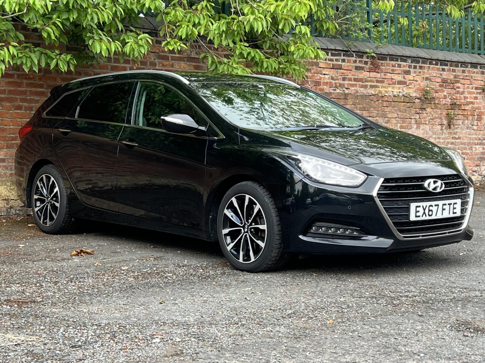 Hyundai i40 1.7 CRDi Blue Drive SE Nav Tourer 5dr Diesel DCT Euro 6 (s/s) (141 ps)