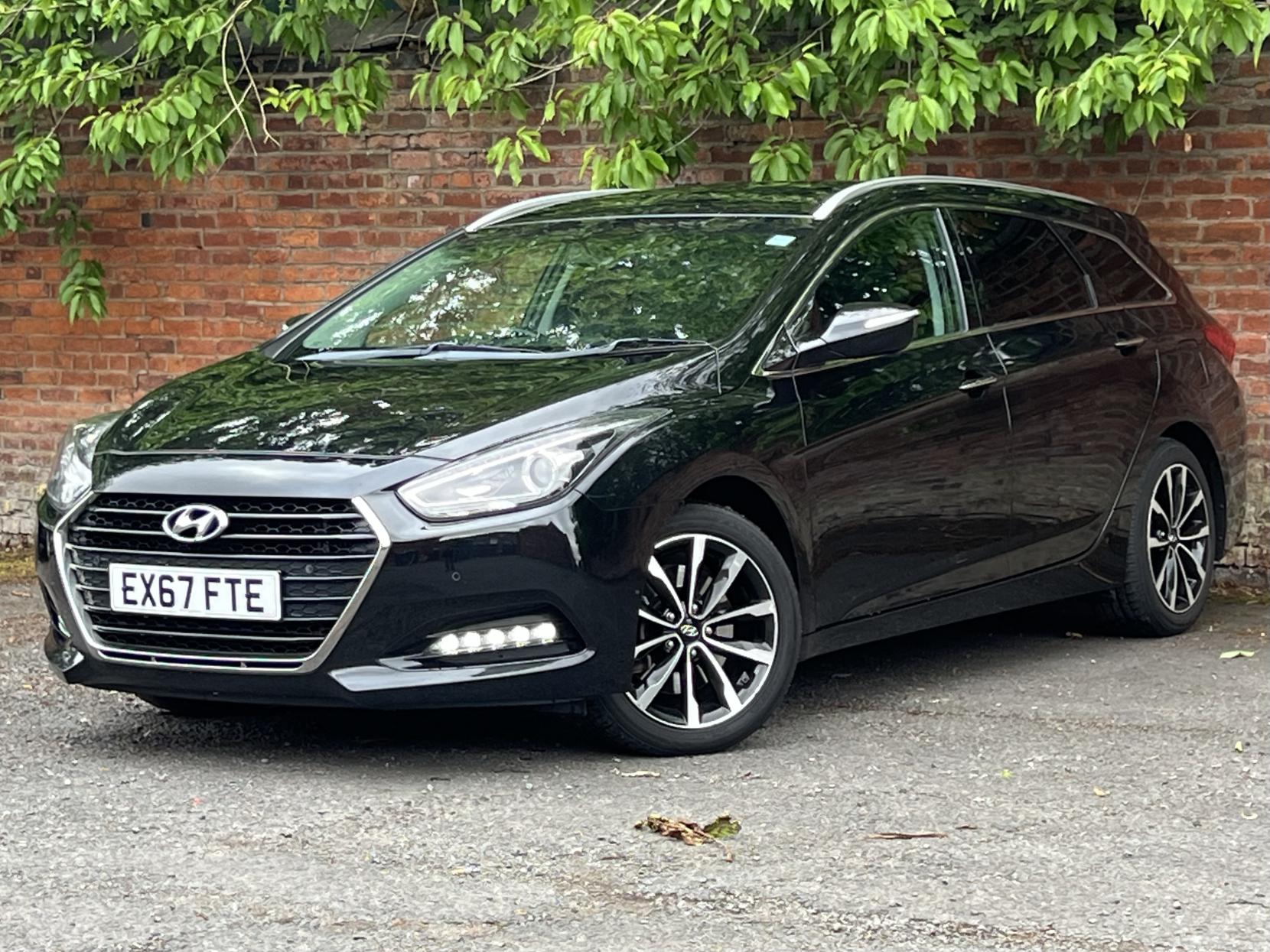 Hyundai i40 1.7 CRDi Blue Drive SE Nav Tourer 5dr Diesel DCT Euro 6 (s/s) (141 ps)