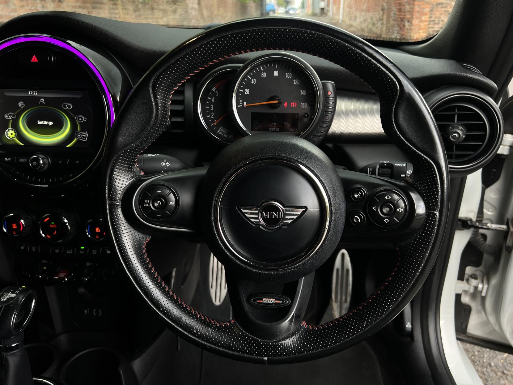MINI Hatch 1.5 Cooper D Hatchback 3dr Diesel Auto Euro 6 (s/s) (116 ps)