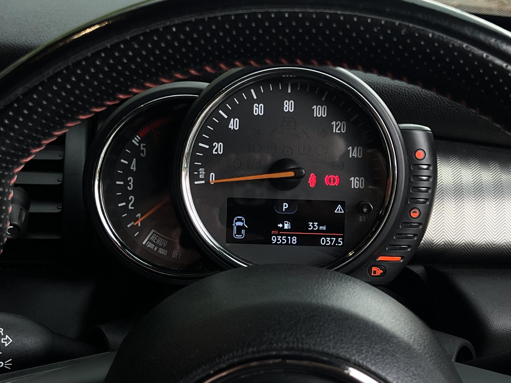 MINI Hatch 1.5 Cooper D Hatchback 3dr Diesel Auto Euro 6 (s/s) (116 ps)