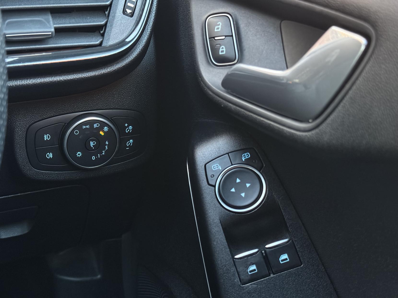 Ford Fiesta 1.0T EcoBoost GPF ST-Line Hatchback 5dr Petrol Auto Euro 6 (s/s) (100 ps)