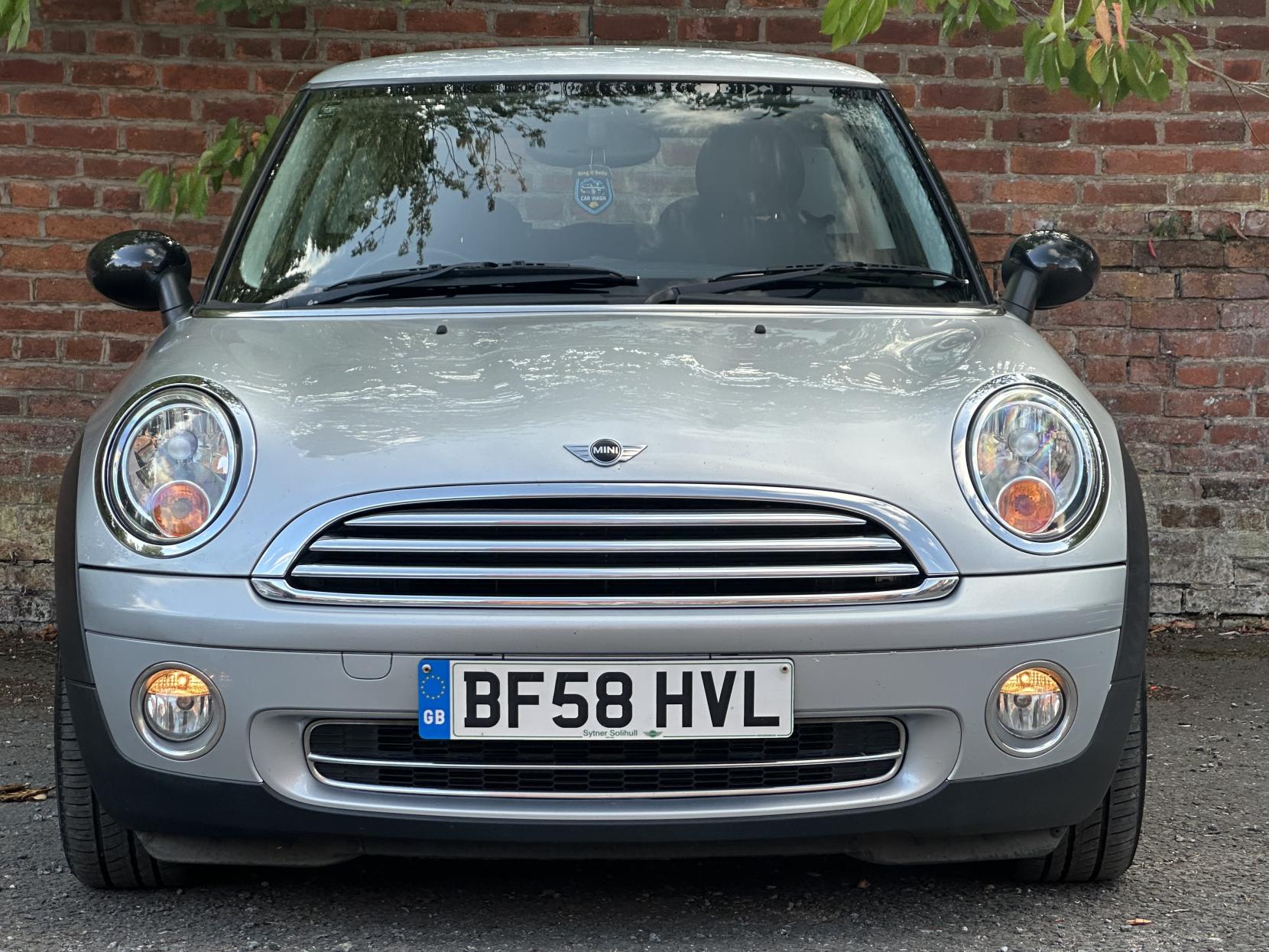MINI Hatch 1.4 One Hatchback 3dr Petrol Steptronic Euro 4 (95 ps)