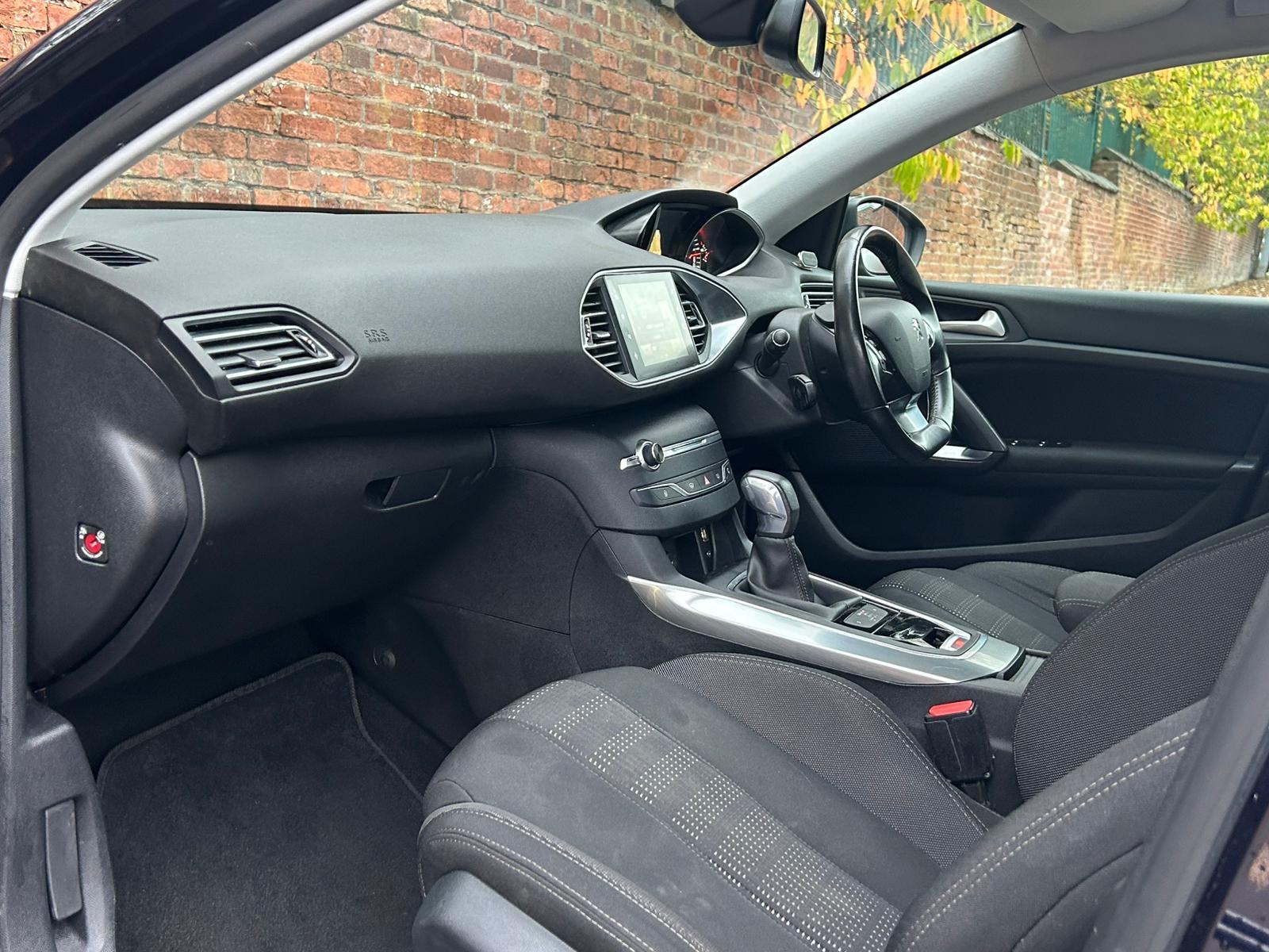 Peugeot 308 2.0 BlueHDi Allure Hatchback 5dr Diesel Auto Euro 6 (s/s) (150 ps)