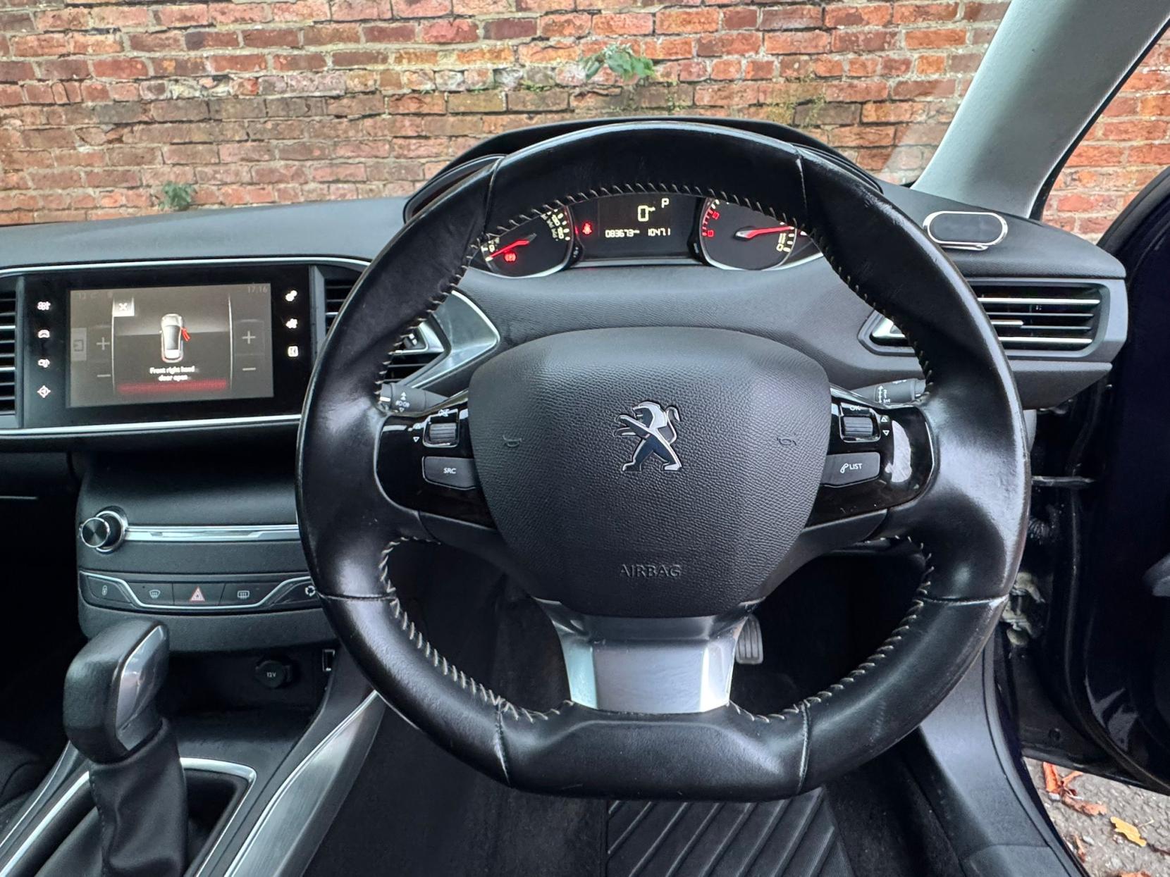 Peugeot 308 2.0 BlueHDi Allure Hatchback 5dr Diesel Auto Euro 6 (s/s) (150 ps)
