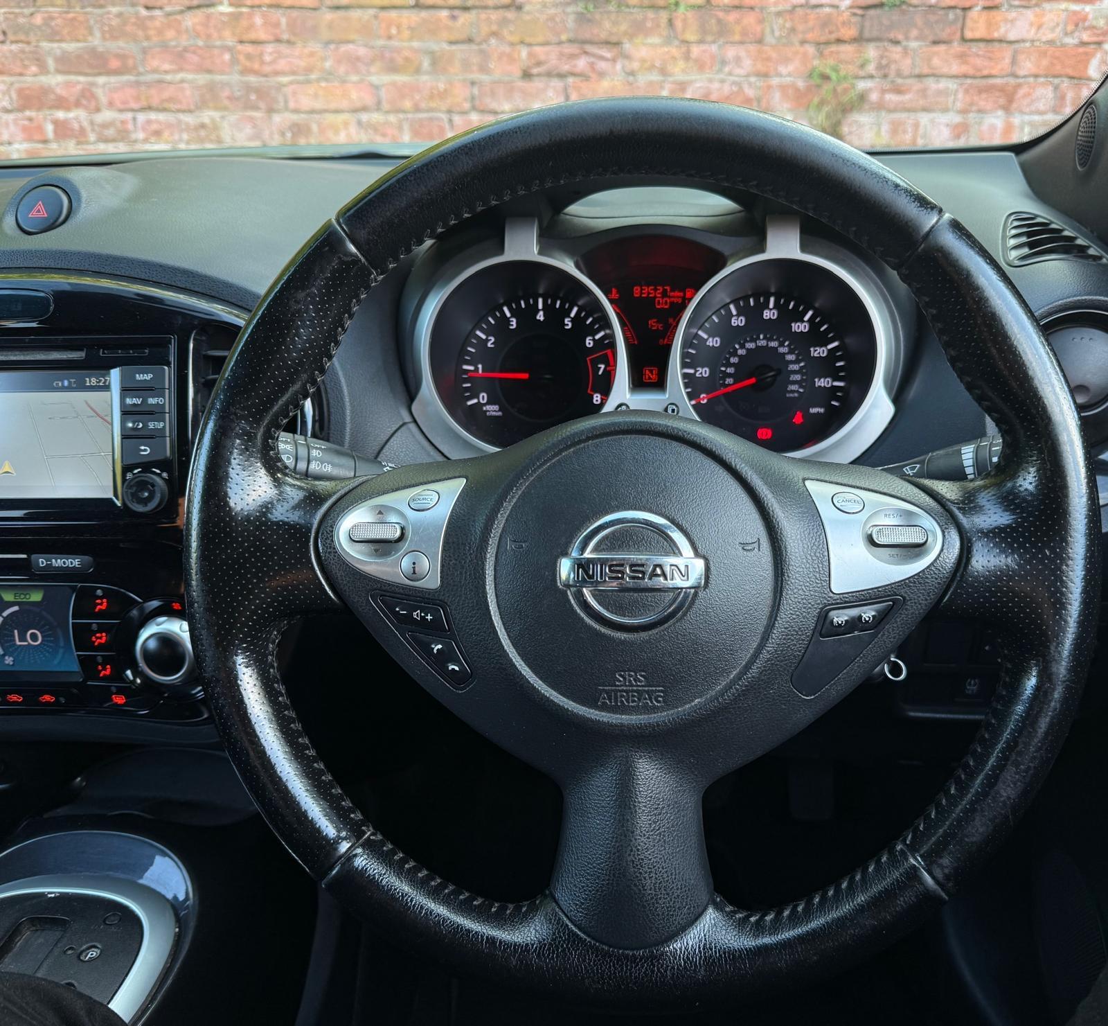 Nissan Juke 1.6 Acenta Premium SUV 5dr Petrol XTRON Euro 5 (117 ps)