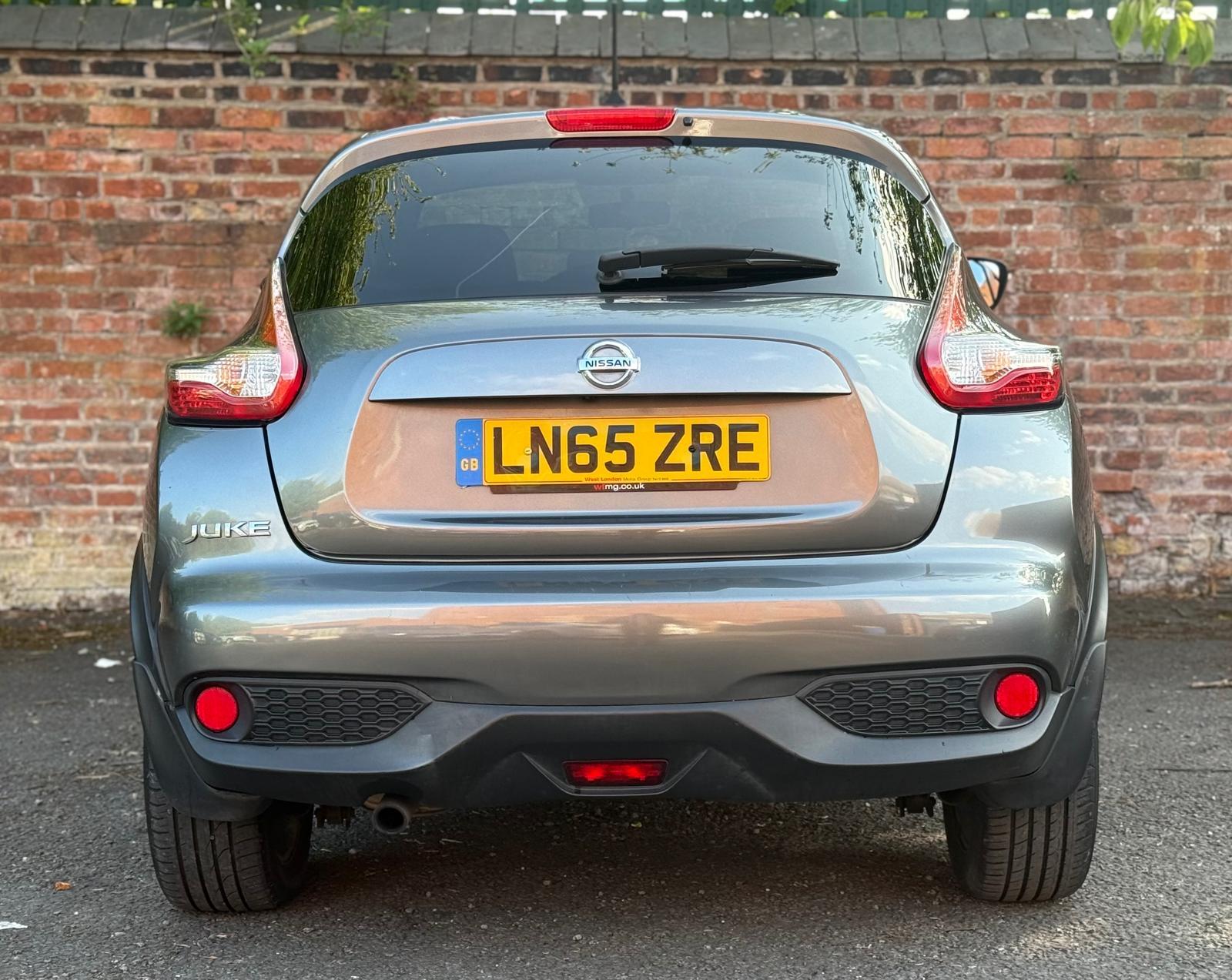 Nissan Juke 1.6 Acenta Premium SUV 5dr Petrol XTRON Euro 5 (117 ps)