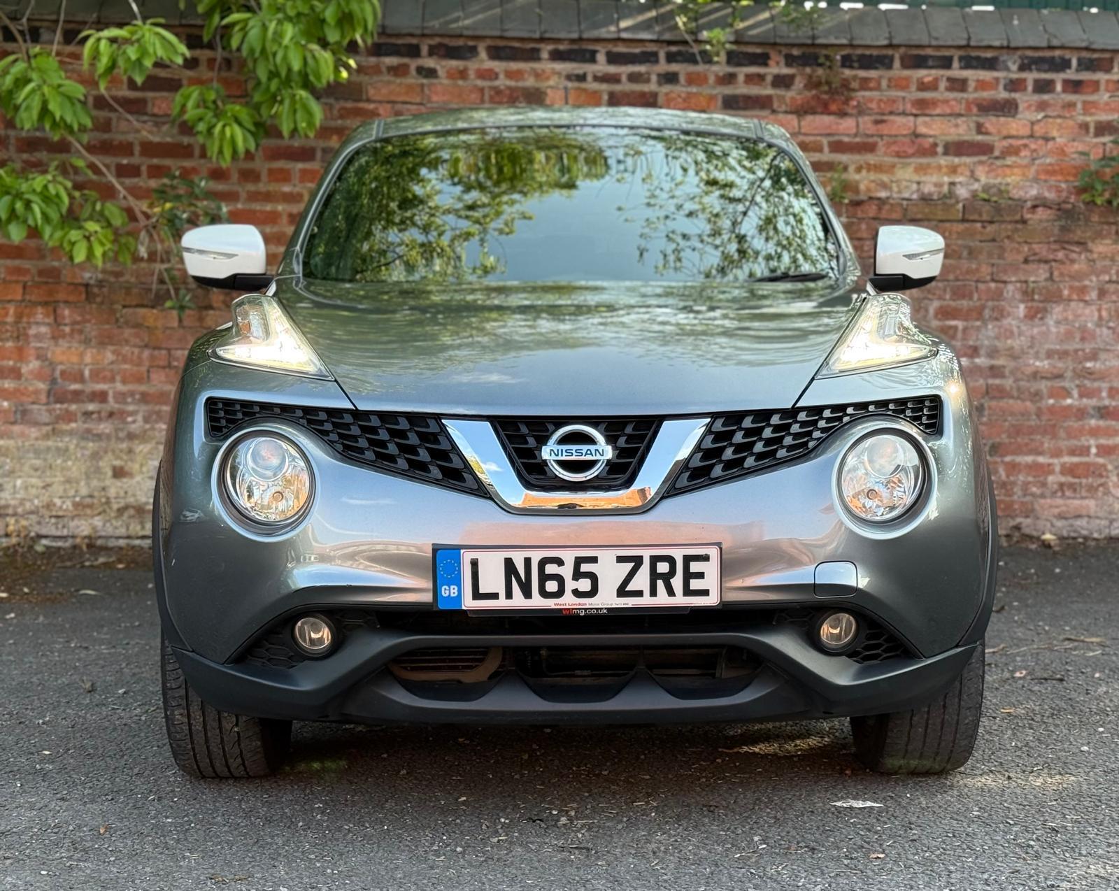 Nissan Juke 1.6 Acenta Premium SUV 5dr Petrol XTRON Euro 5 (117 ps)