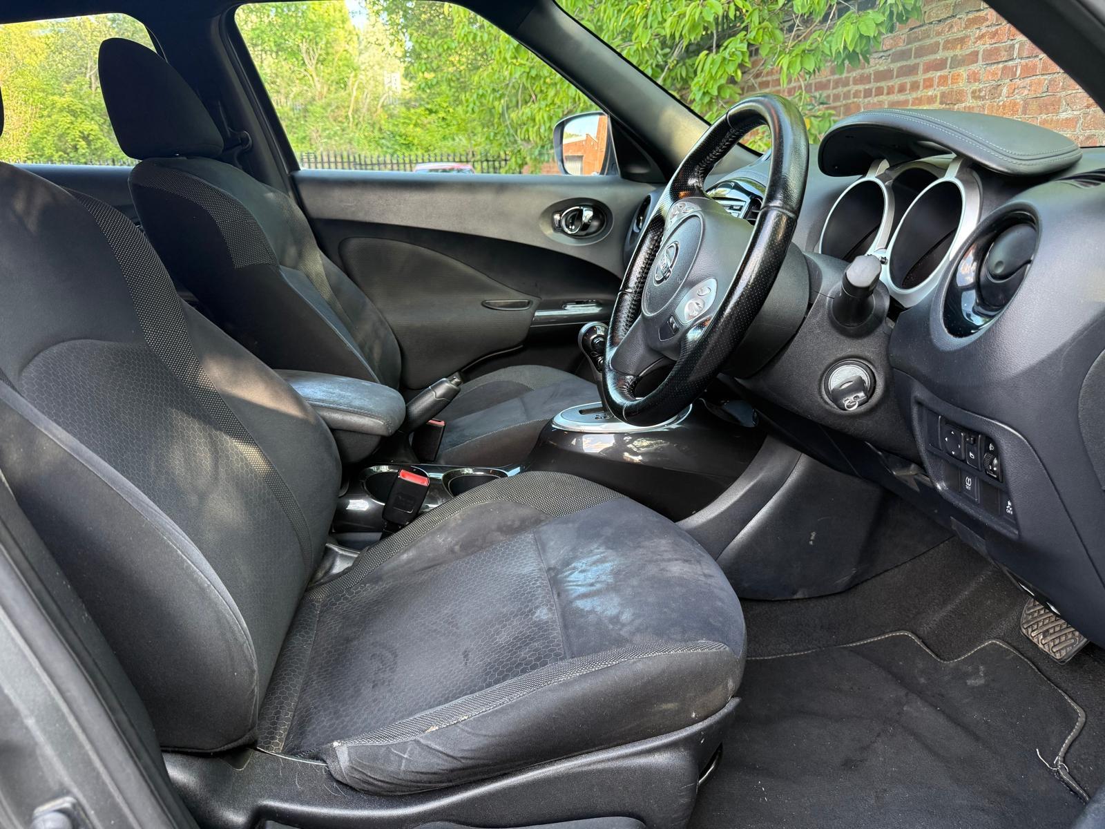 Nissan Juke 1.6 Acenta Premium SUV 5dr Petrol XTRON Euro 5 (117 ps)