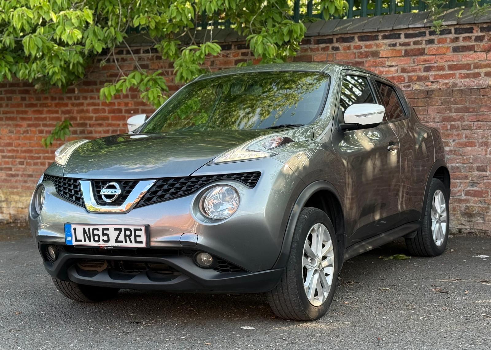 Nissan Juke 1.6 Acenta Premium SUV 5dr Petrol XTRON Euro 5 (117 ps)