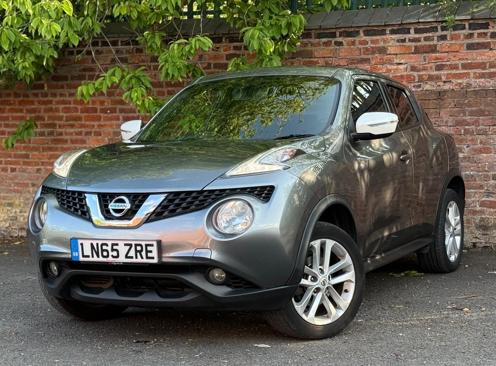 Nissan Juke 1.6 Acenta Premium SUV 5dr Petrol XTRON Euro 5 (117 ps)