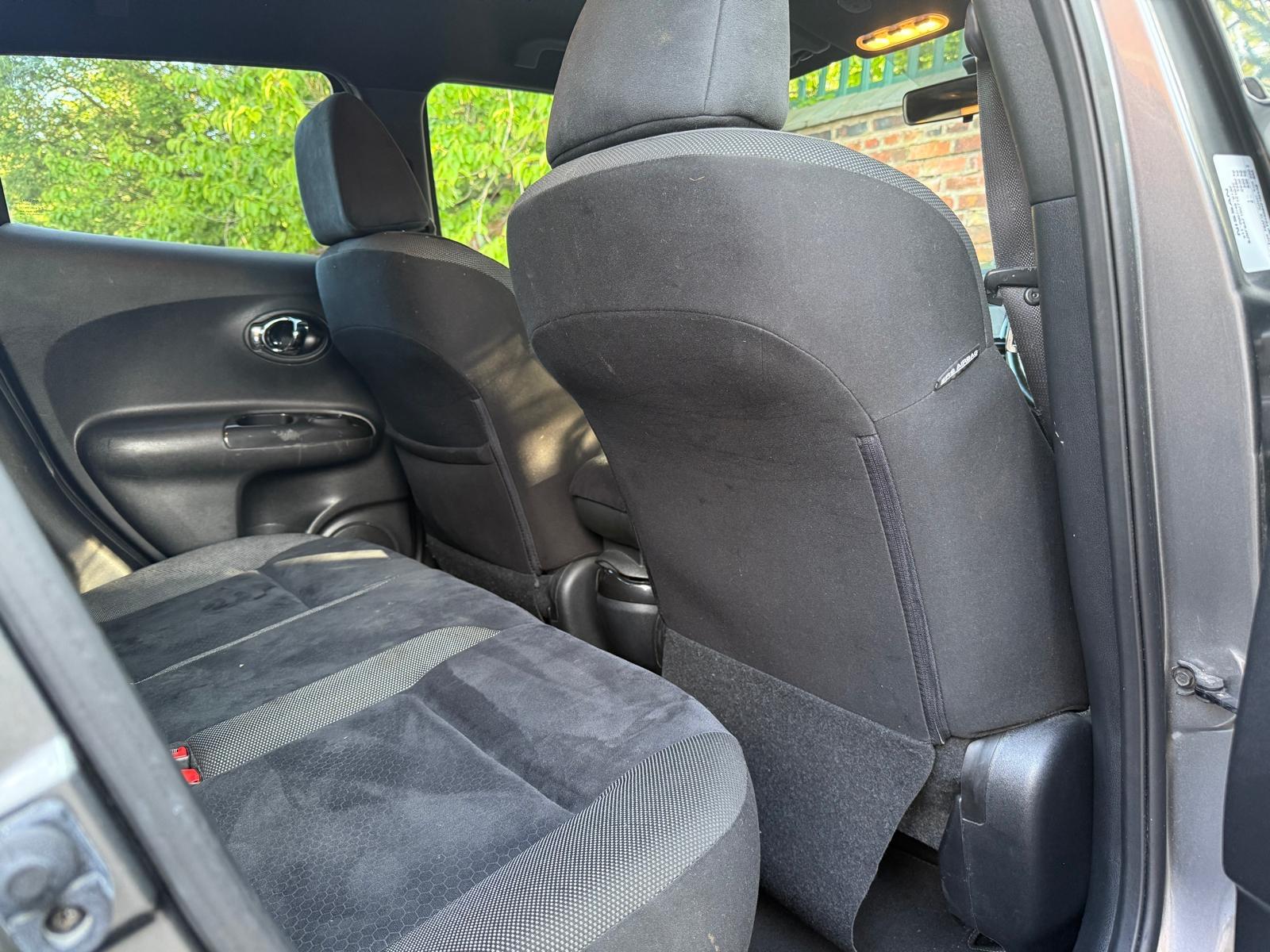 Nissan Juke 1.6 Acenta Premium SUV 5dr Petrol XTRON Euro 5 (117 ps)