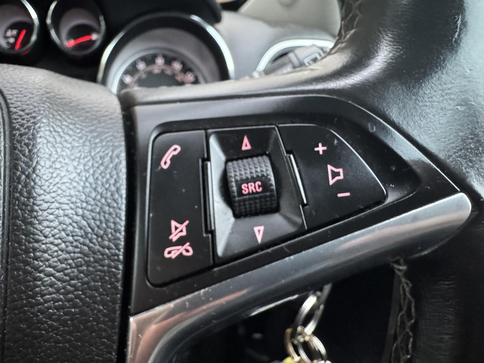 Vauxhall Mokka 1.7 CDTi Exclusiv SUV 5dr Diesel Auto 2WD Euro 5 (130 ps)