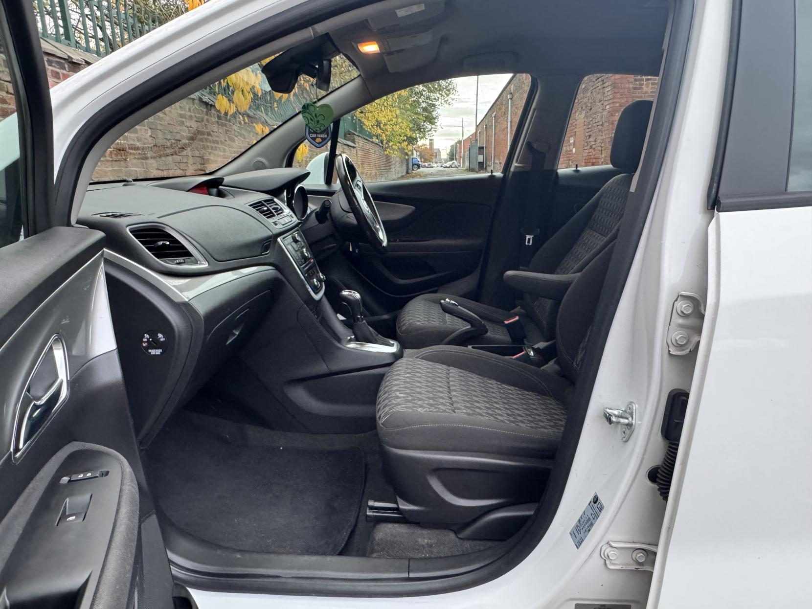 Vauxhall Mokka 1.7 CDTi Exclusiv SUV 5dr Diesel Auto 2WD Euro 5 (130 ps)