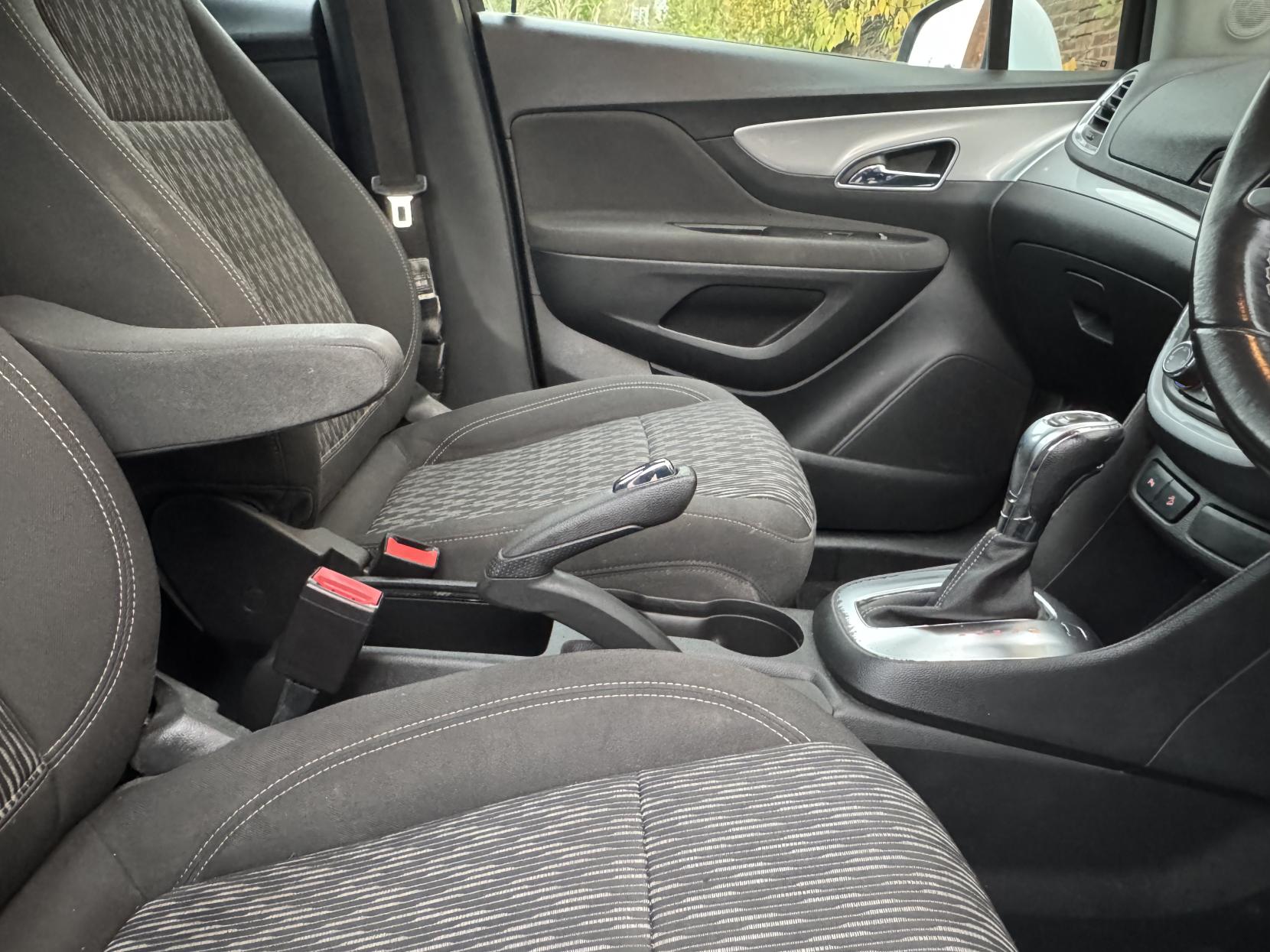 Vauxhall Mokka 1.7 CDTi Exclusiv SUV 5dr Diesel Auto 2WD Euro 5 (130 ps)