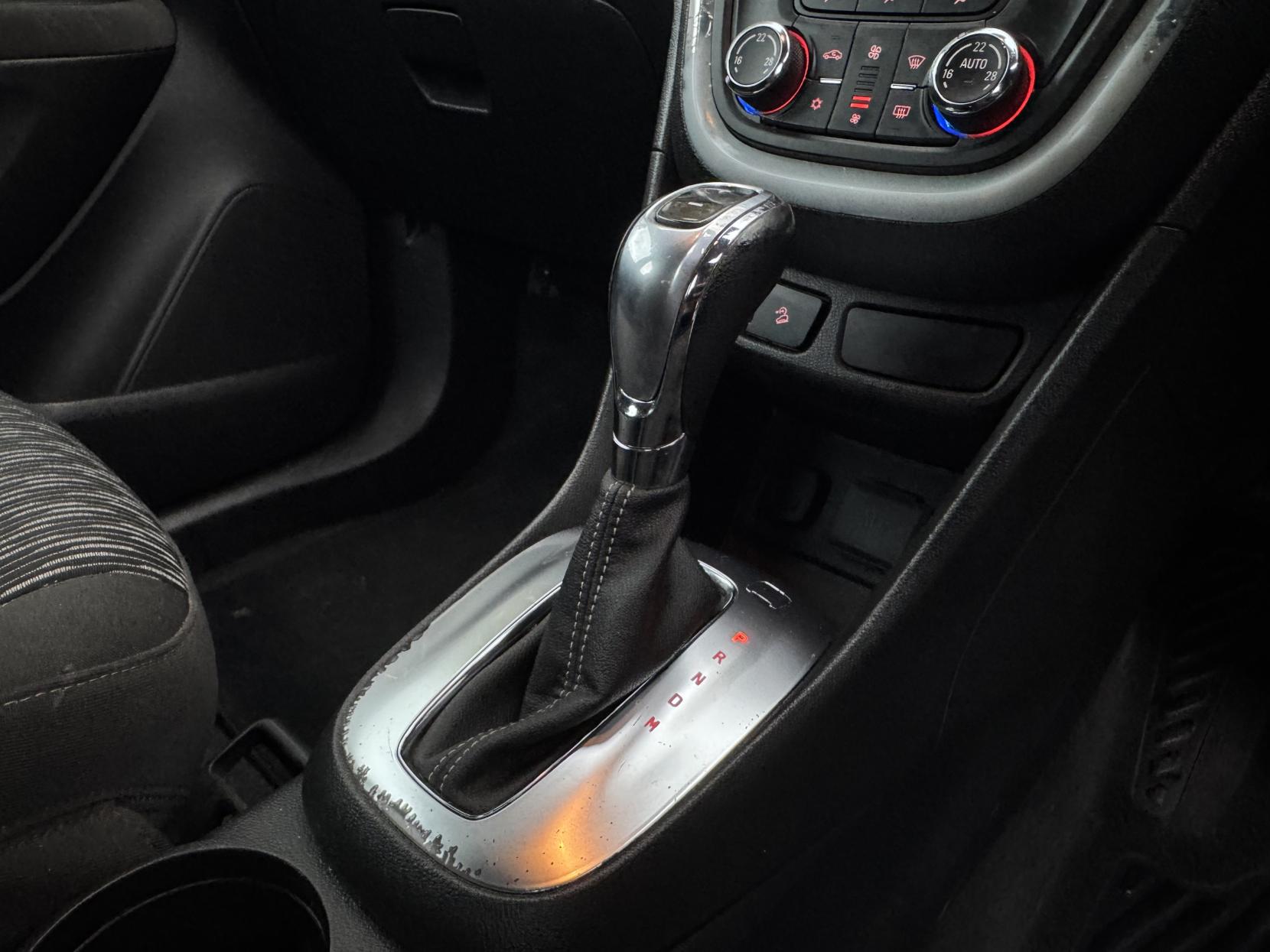 Vauxhall Mokka 1.7 CDTi Exclusiv SUV 5dr Diesel Auto 2WD Euro 5 (130 ps)