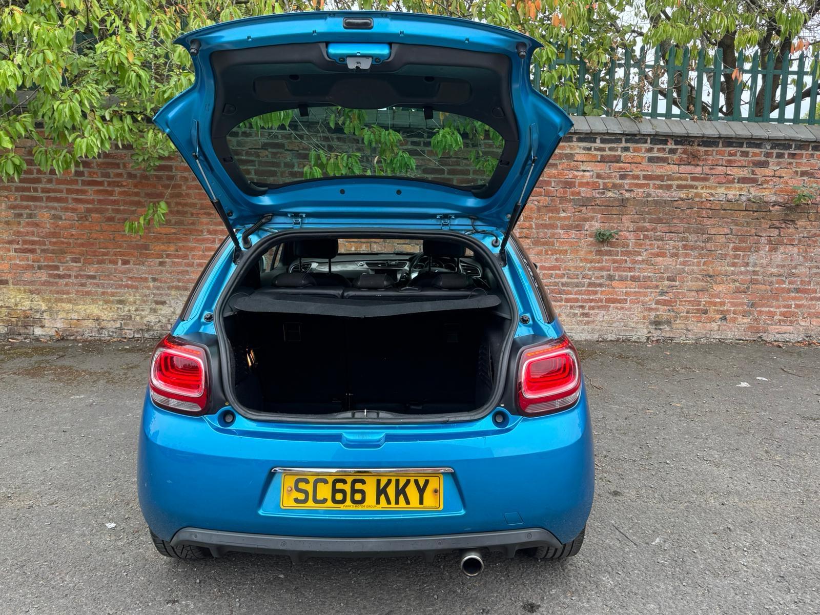 DS AUTOMOBILES DS 3 1.2 PureTech Elegance Hatchback 3dr Petrol EAT6 Euro 6 (s/s) (110 ps)