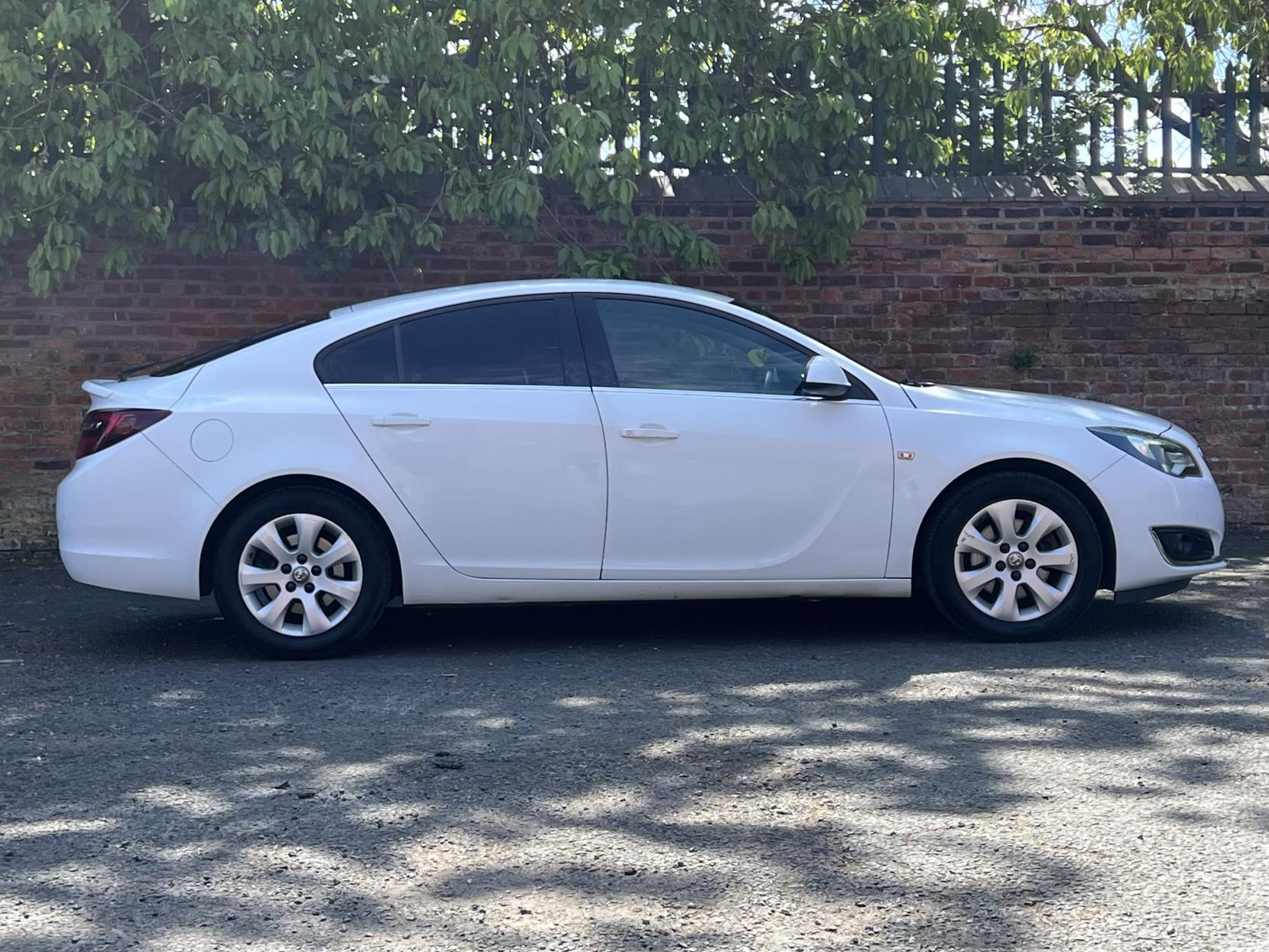 Vauxhall Insignia 1.6